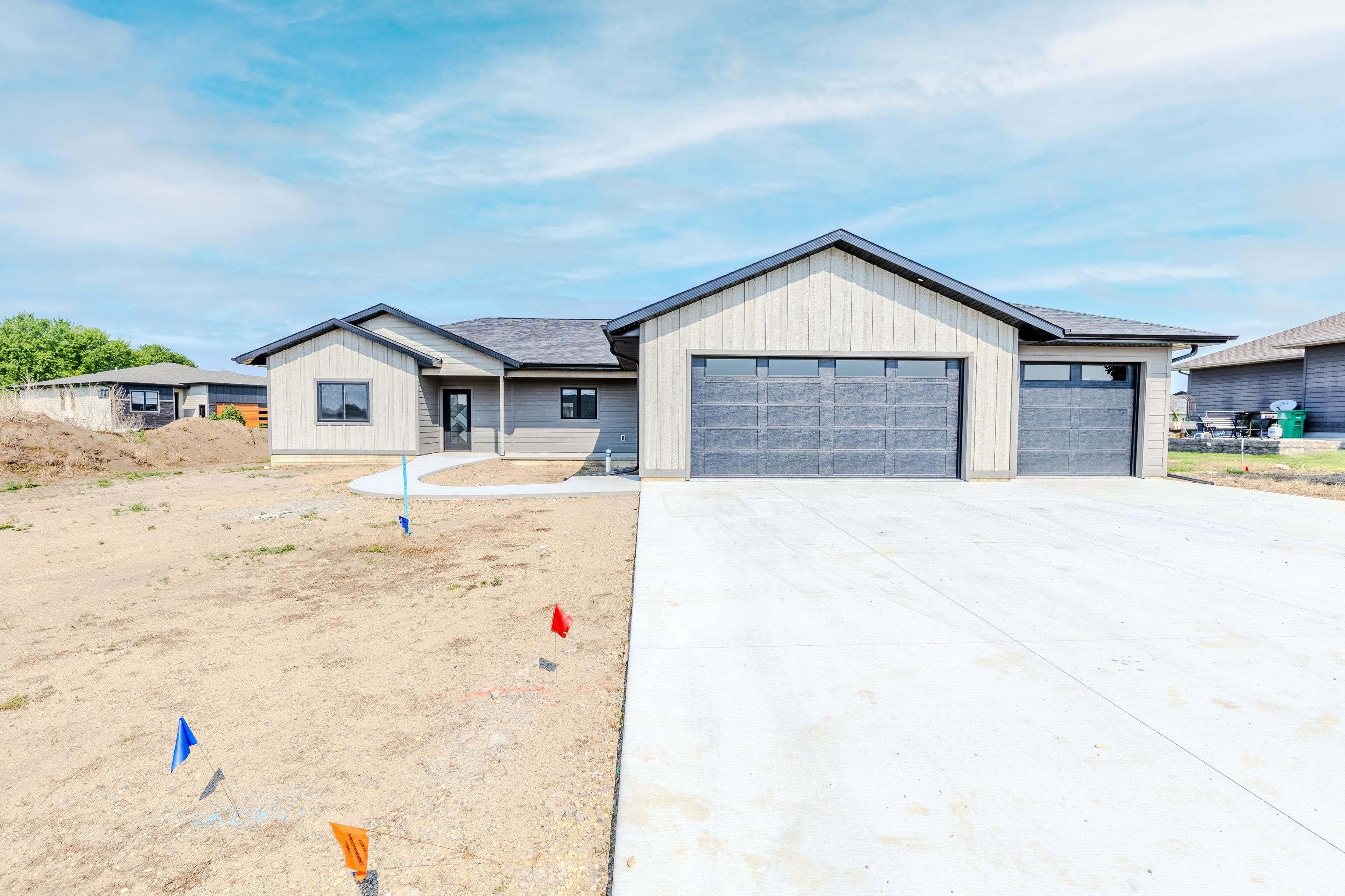 2801 Bonnie Lane, Milford, IA 51351 