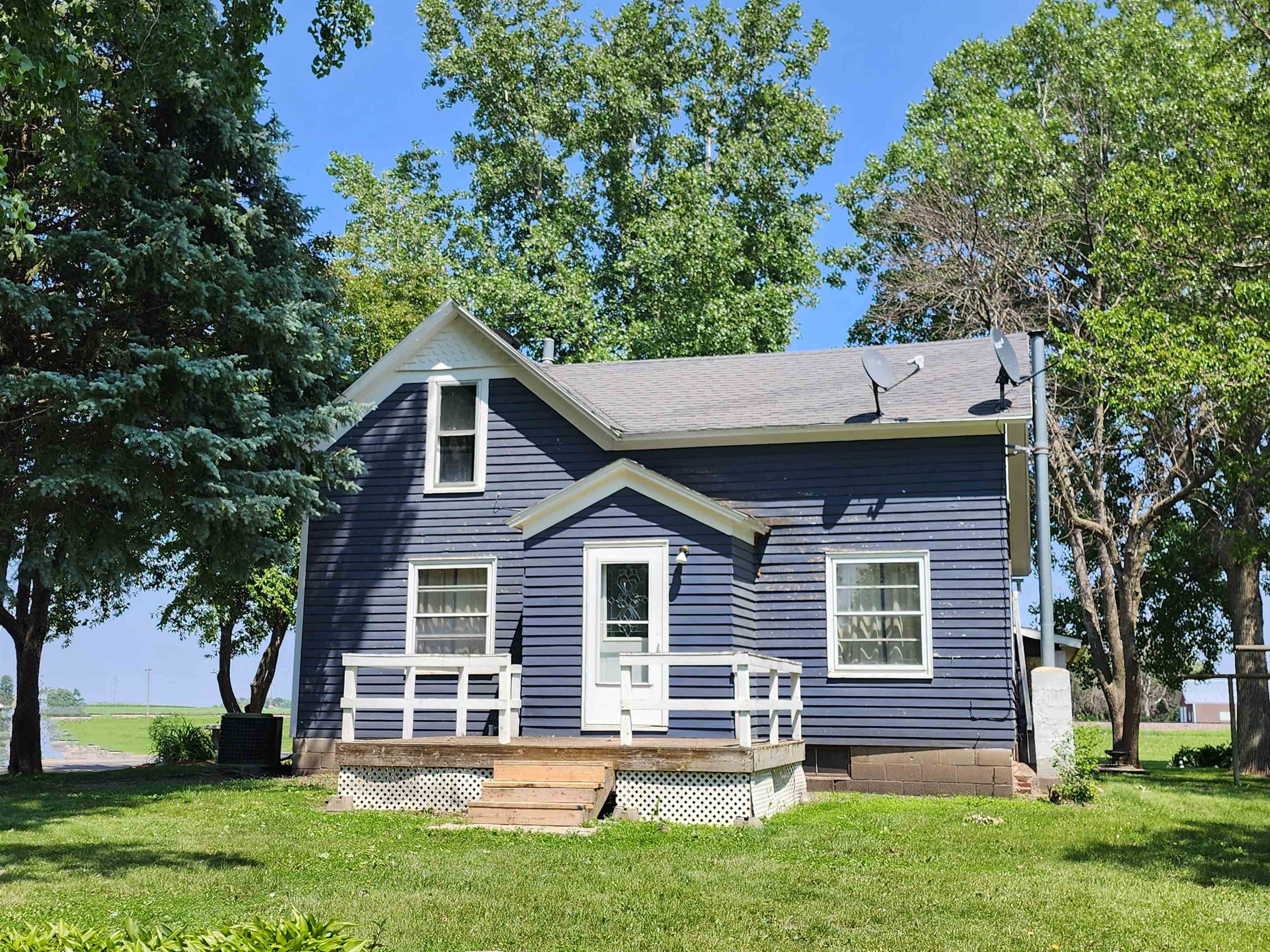 301 Neptune Street, Marathon, IA 50565 