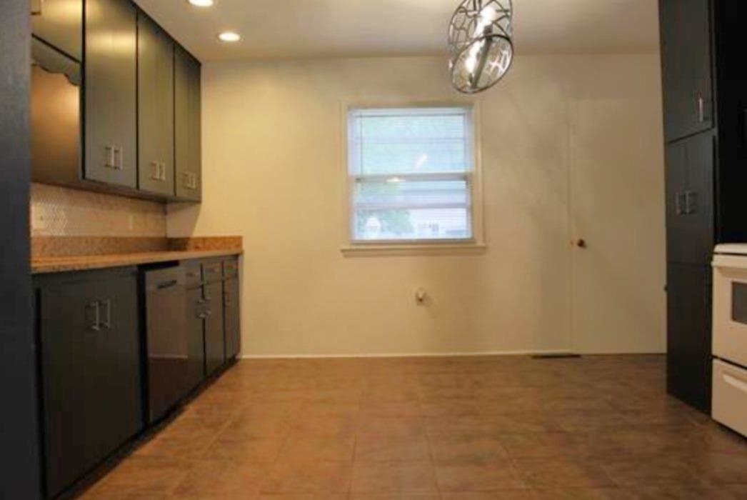 MLS #250721