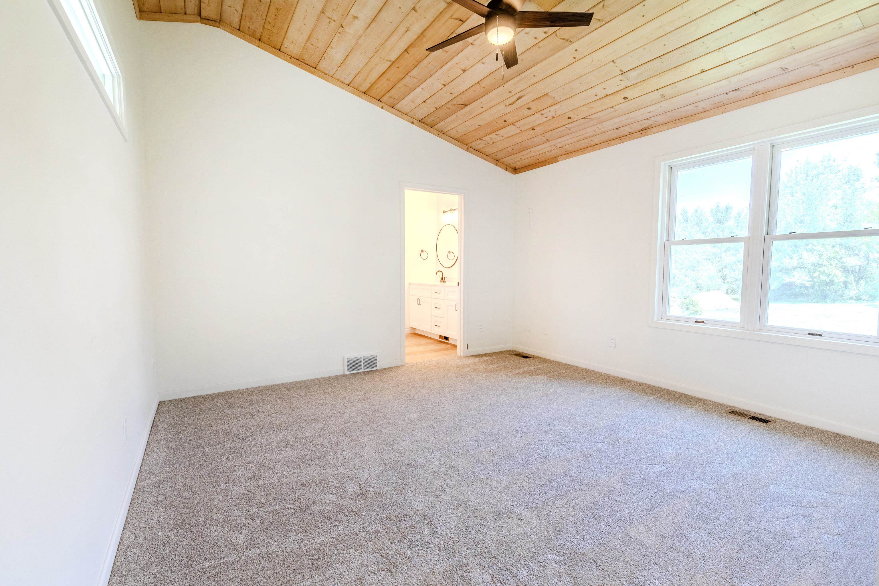 MLS #250727