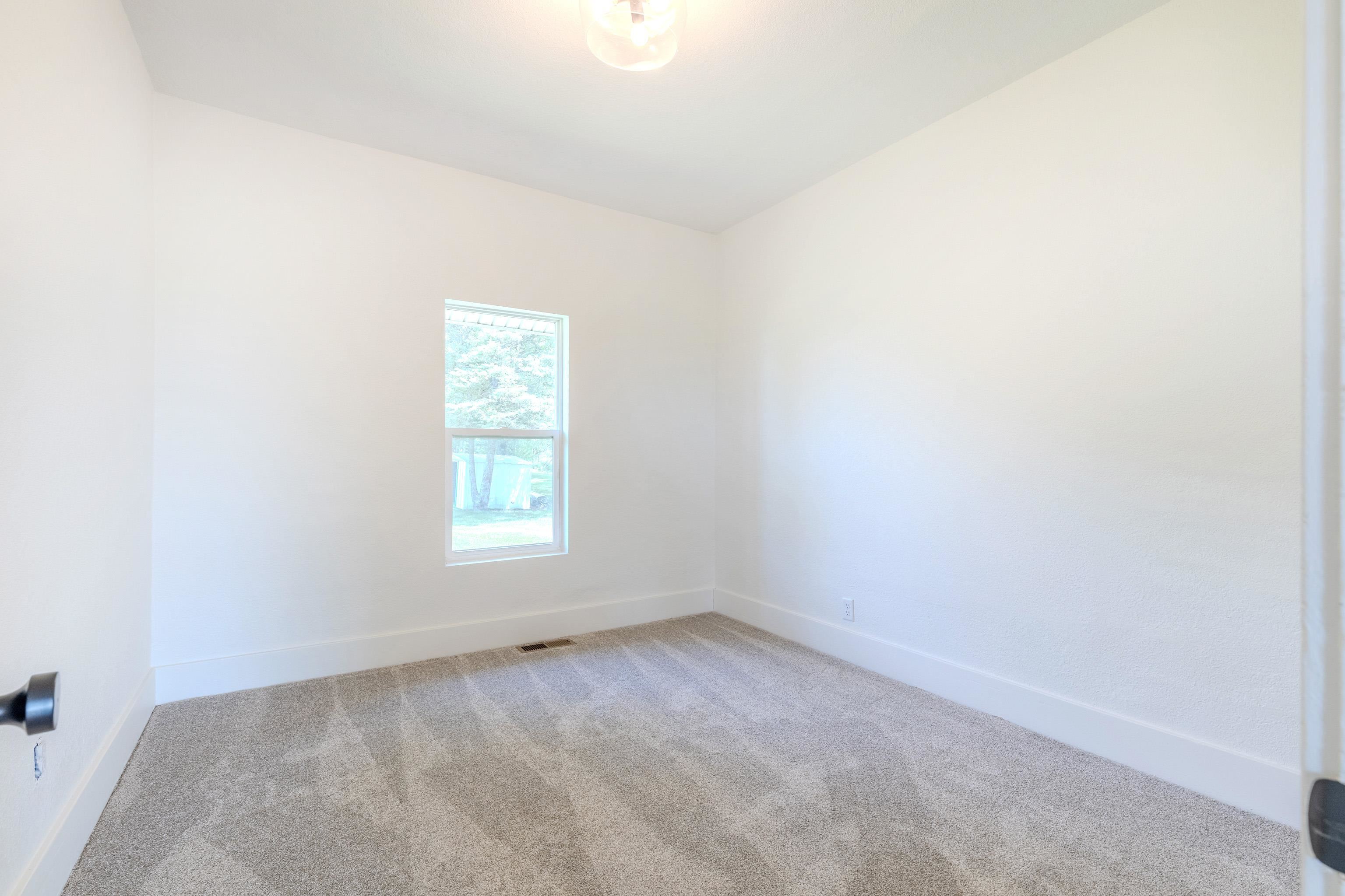 MLS #250727
