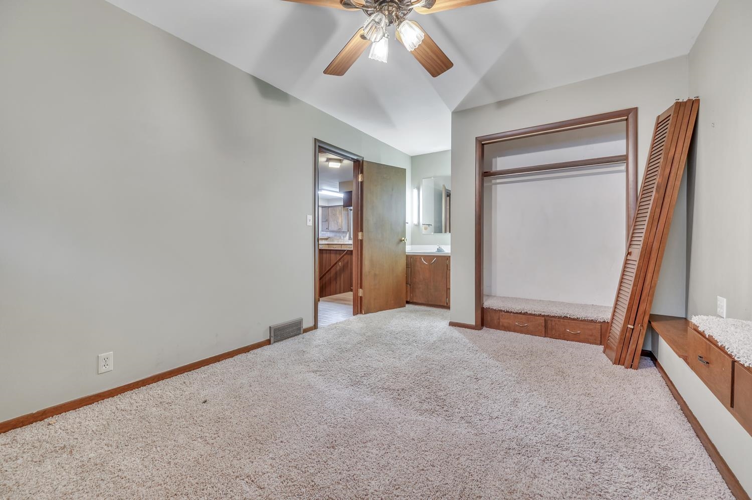 MLS #250738
