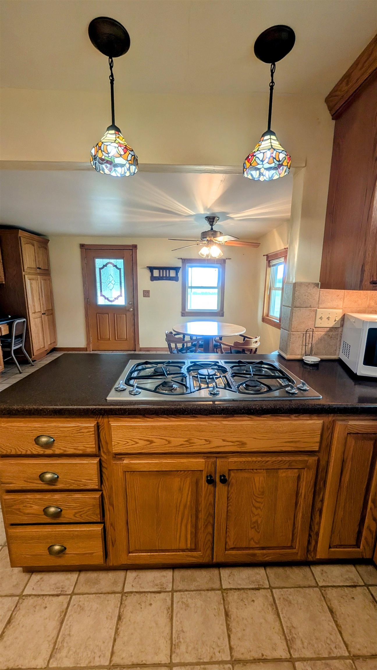 MLS #250772