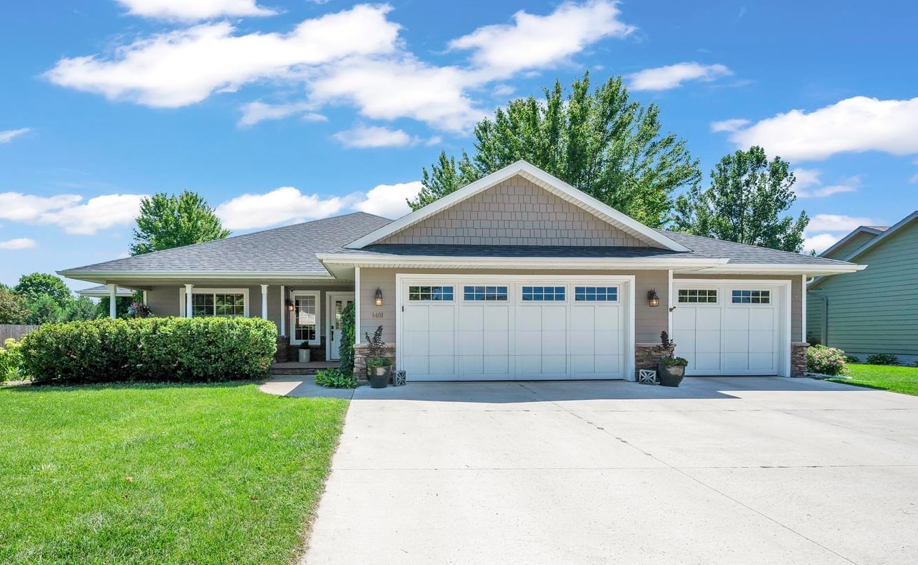 1401 34th Street, Spirit Lake, IA 51360 