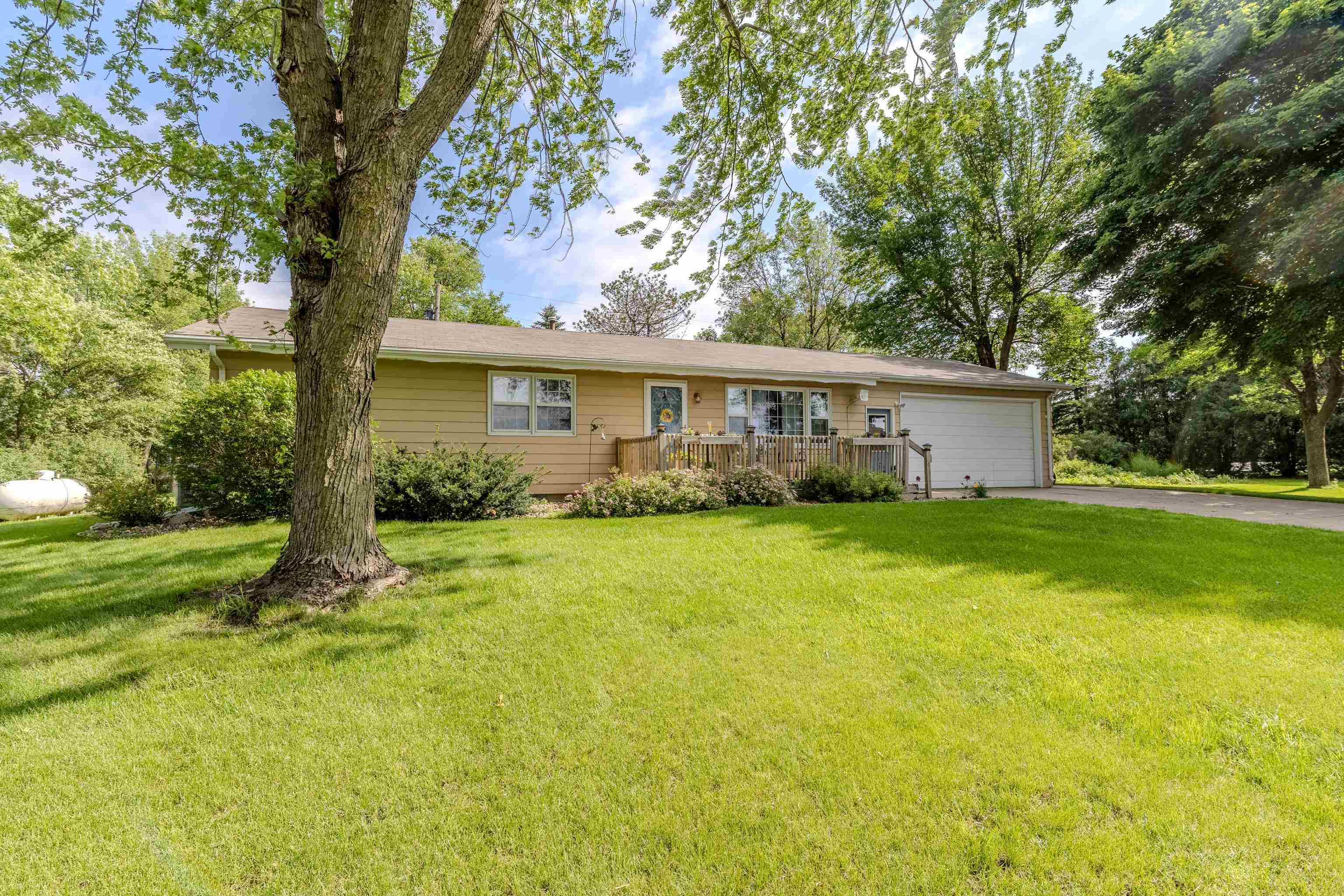 28242 Ulrich Avenue, Worthington, MN 56187 