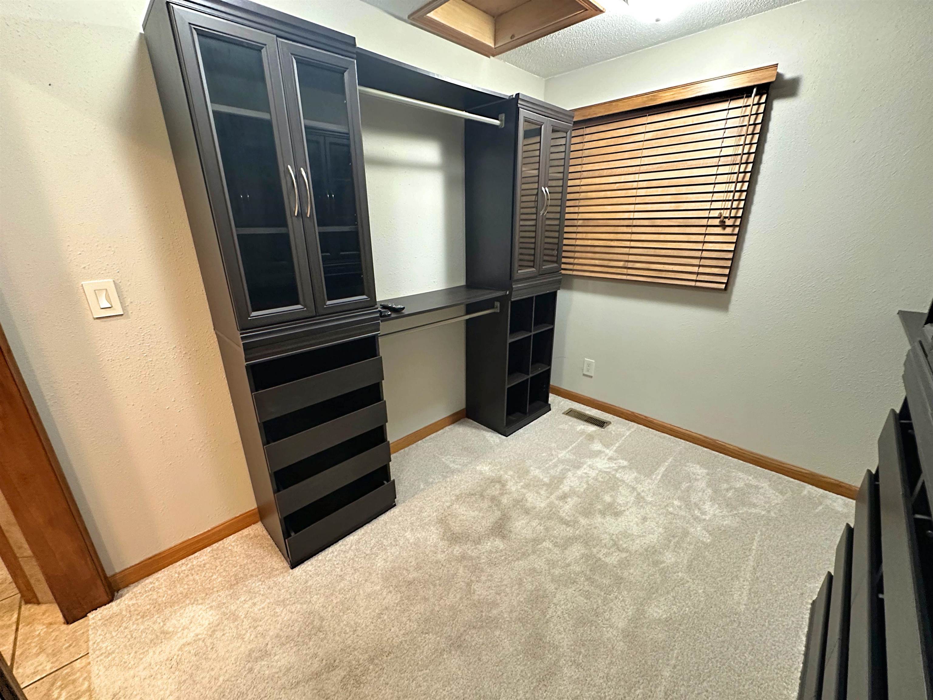 MLS #250784