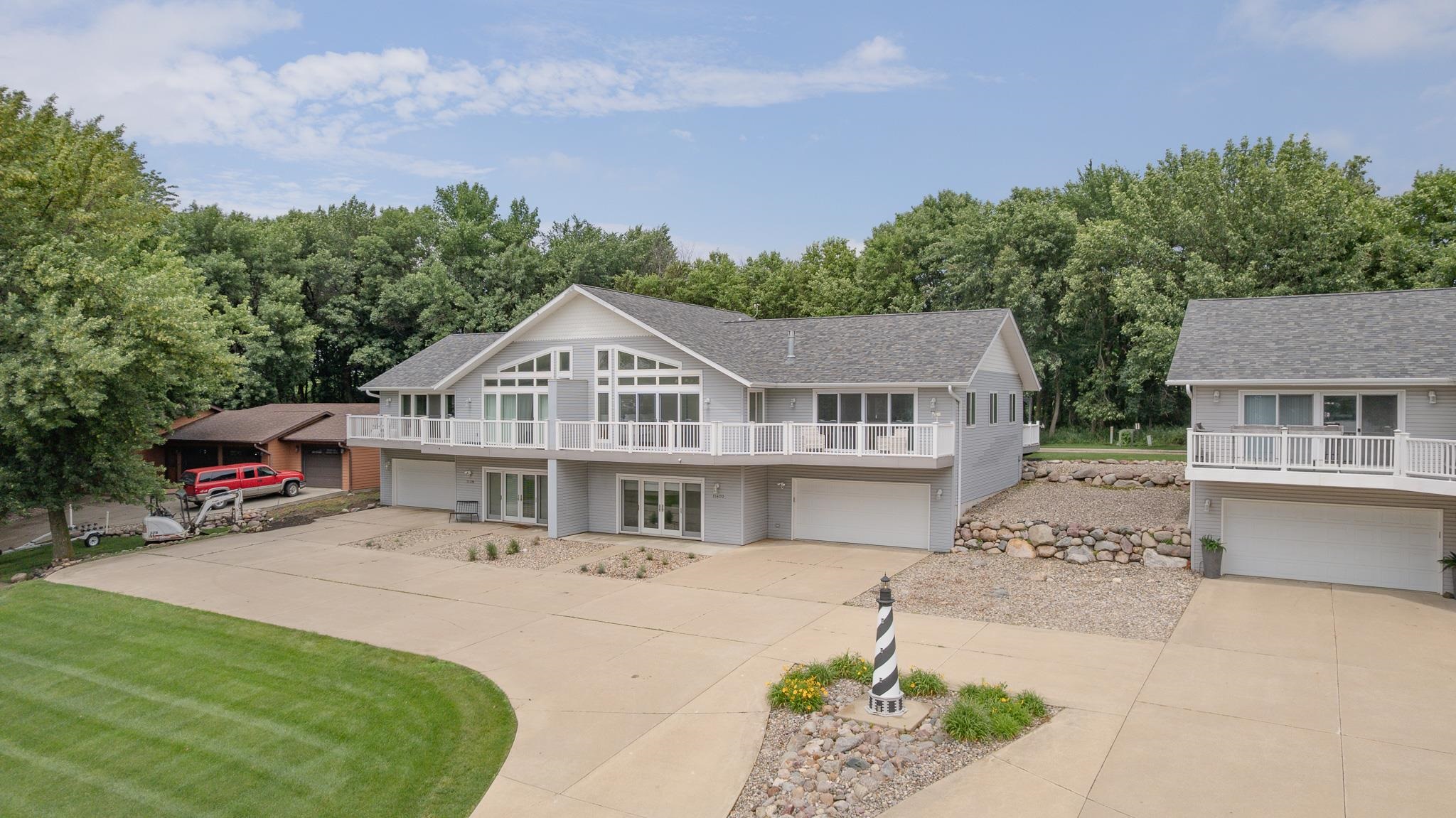 15400 250th Ave, Spirit Lake, IA 51360 