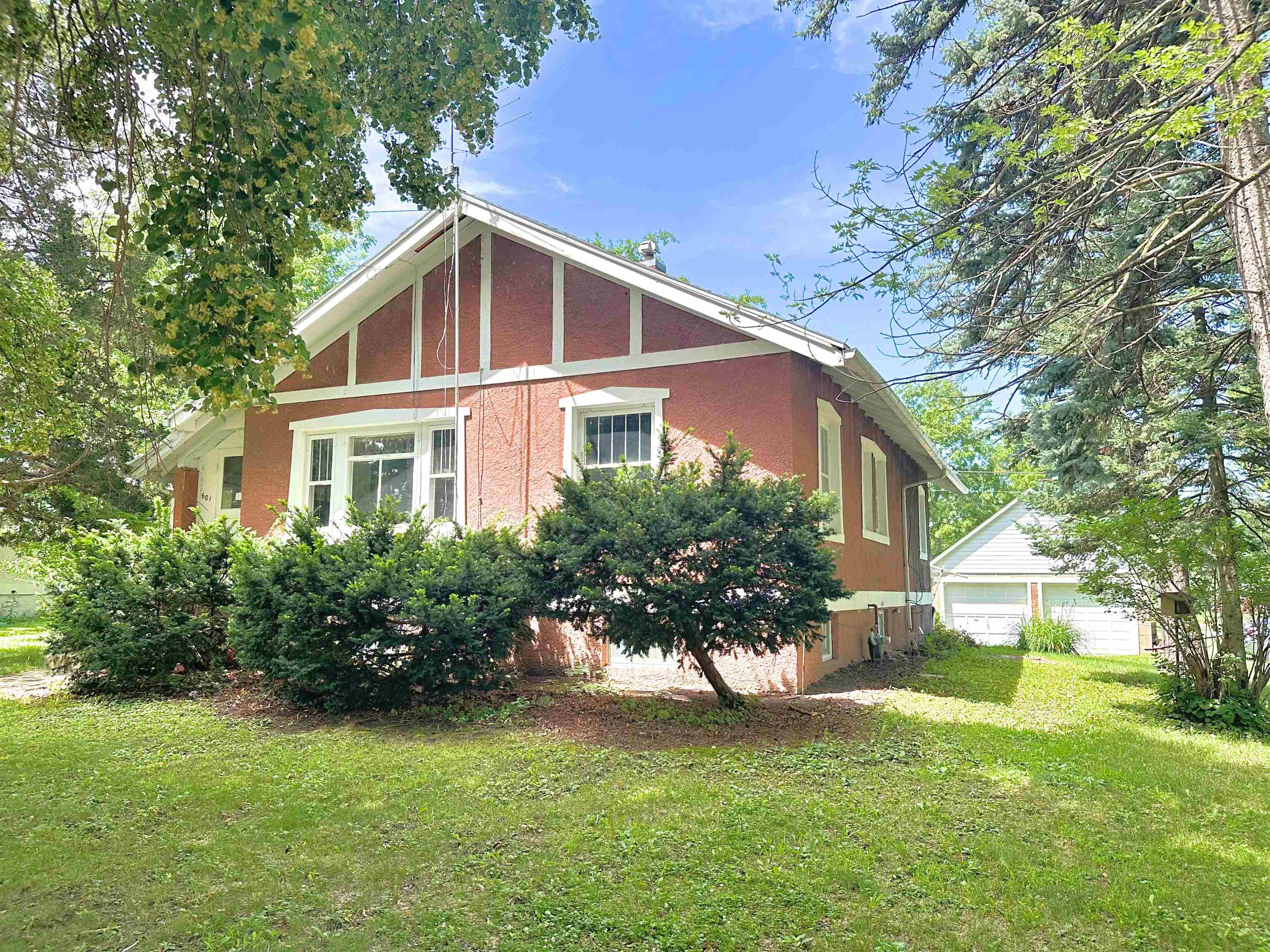 601 Monroe Street, Emmetsburg, IA 50536 