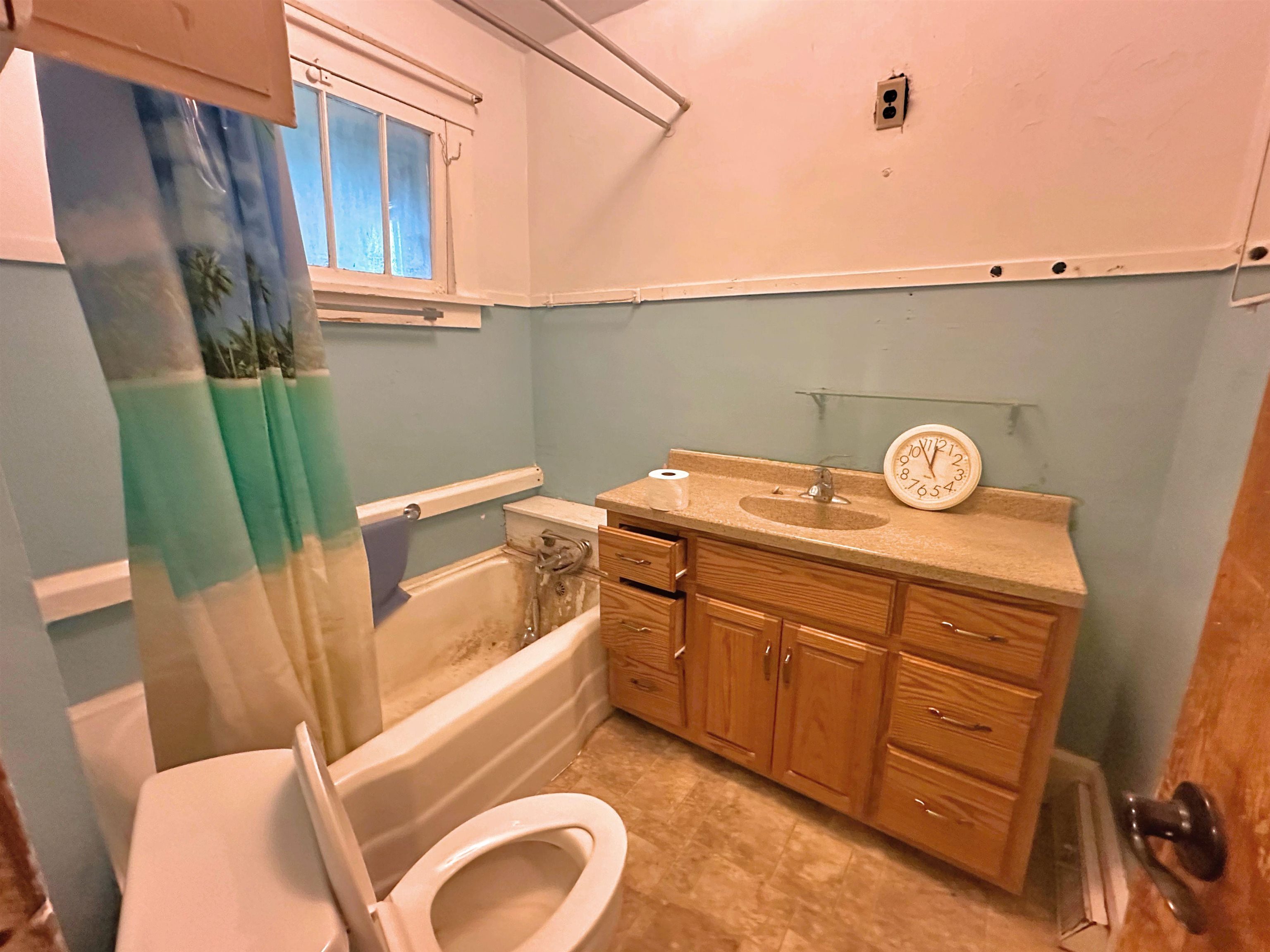 MLS #250814
