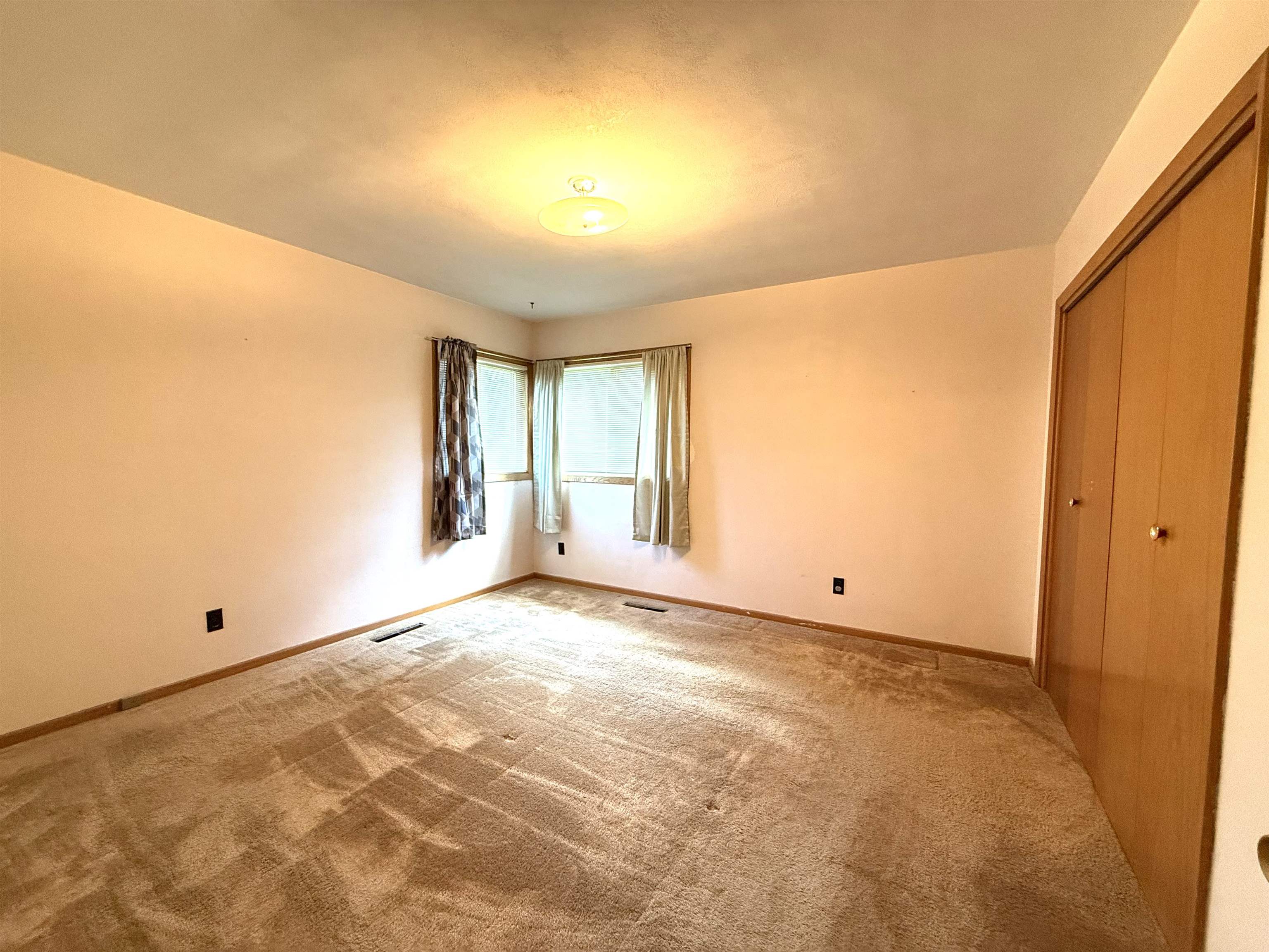 MLS #250822