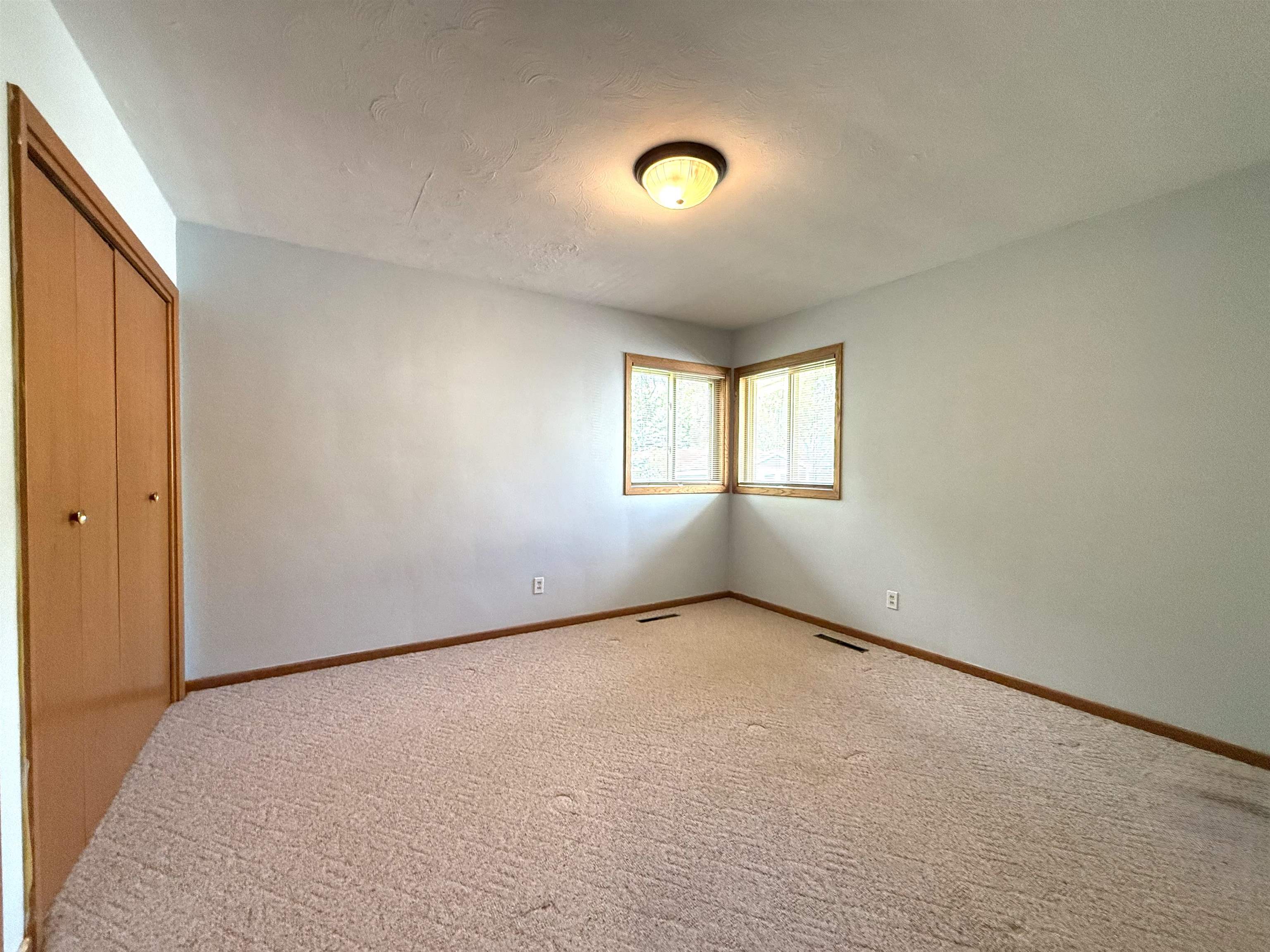 MLS #250822