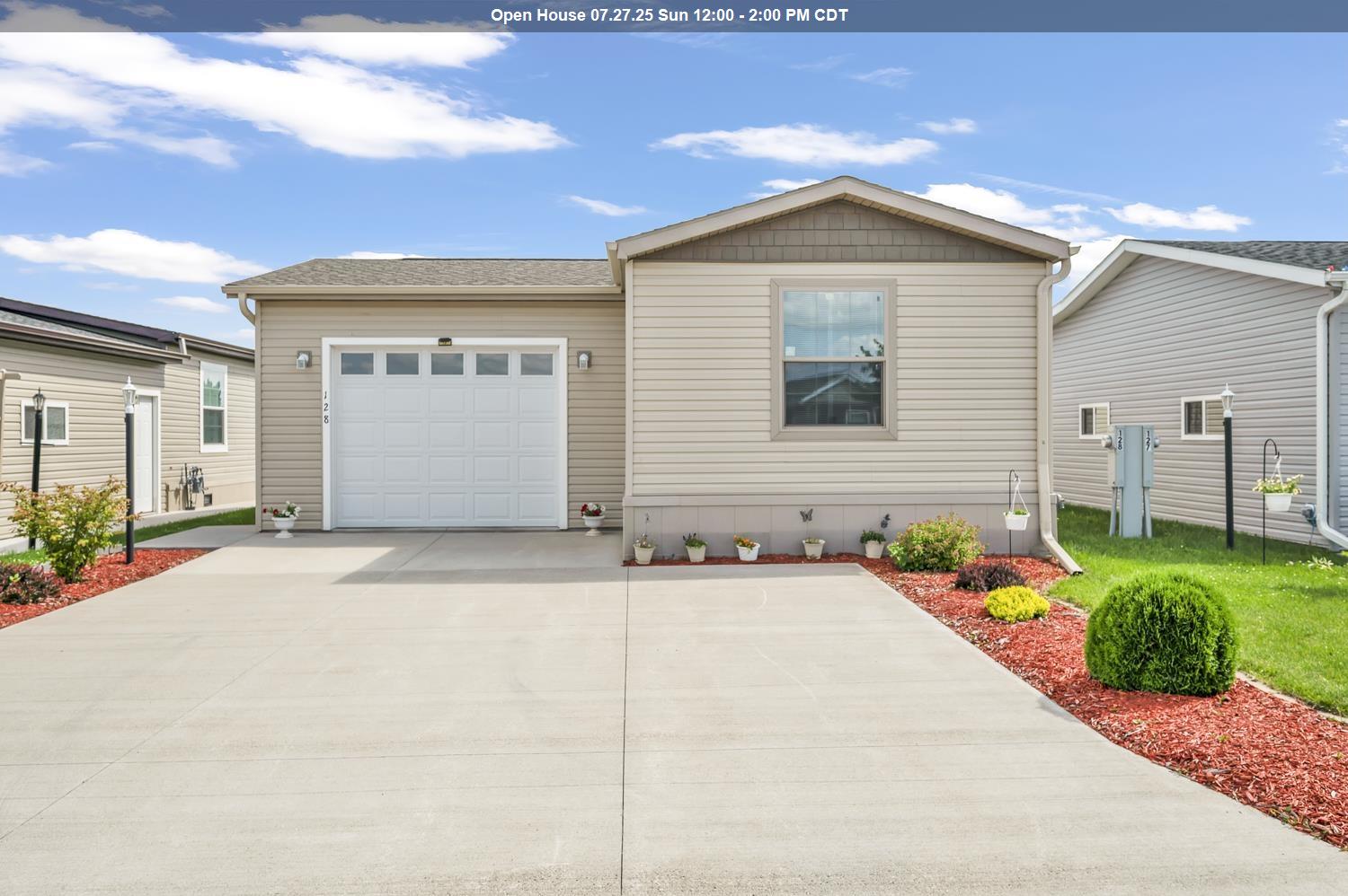 3200 Okoboji Avenue #128, Milford, IA 51351 