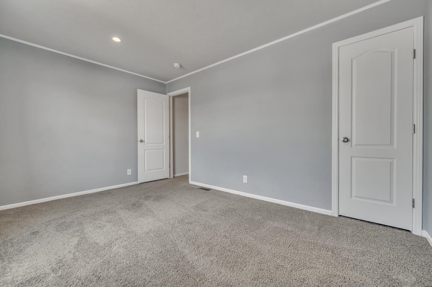 MLS #250824