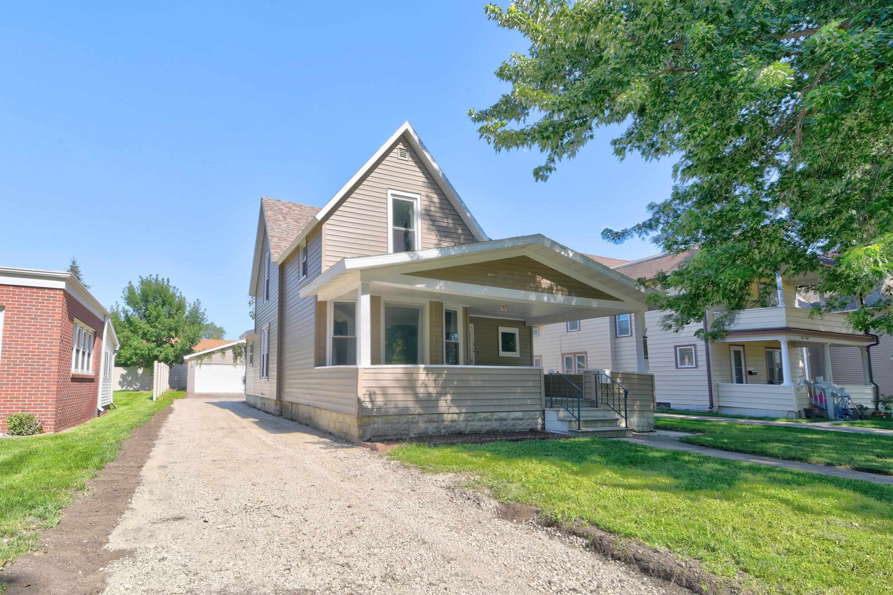 314 7th Street, Estherville, IA 51334 