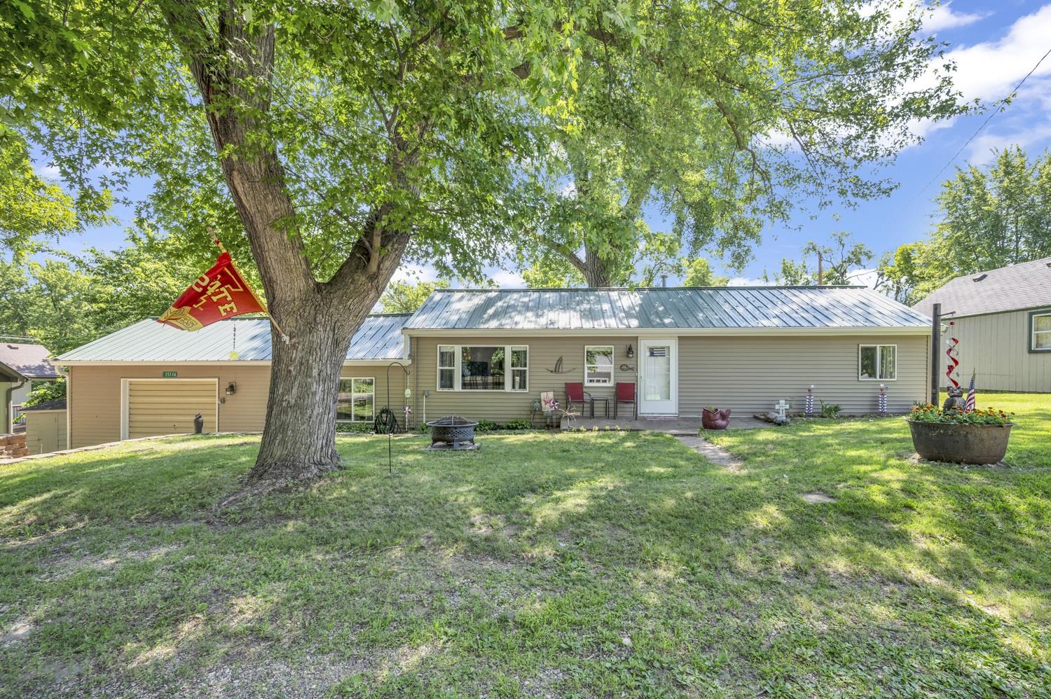 15116 WAR EAGLE BLVD, Spirit Lake, IA 51360 