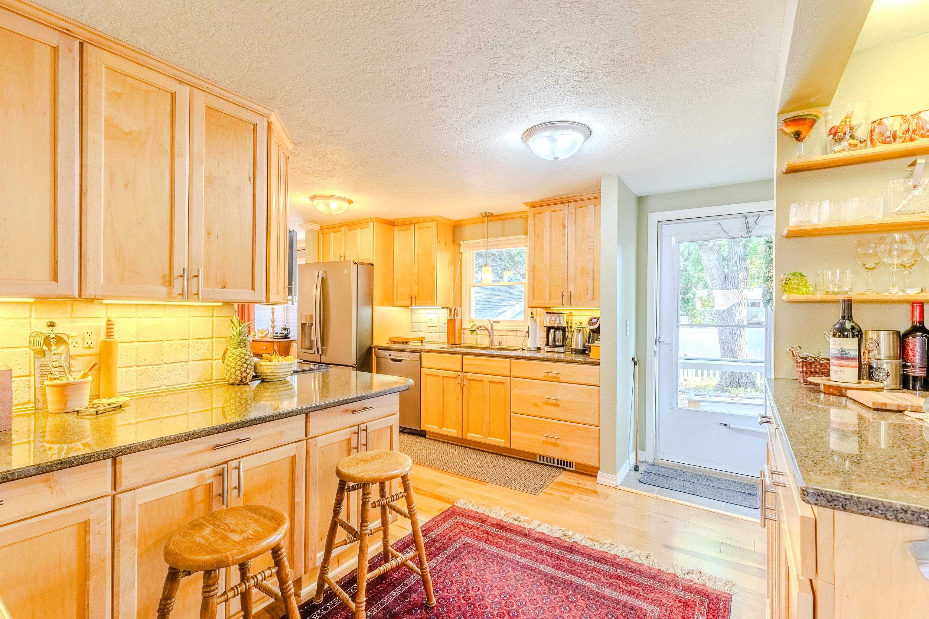 MLS #250863