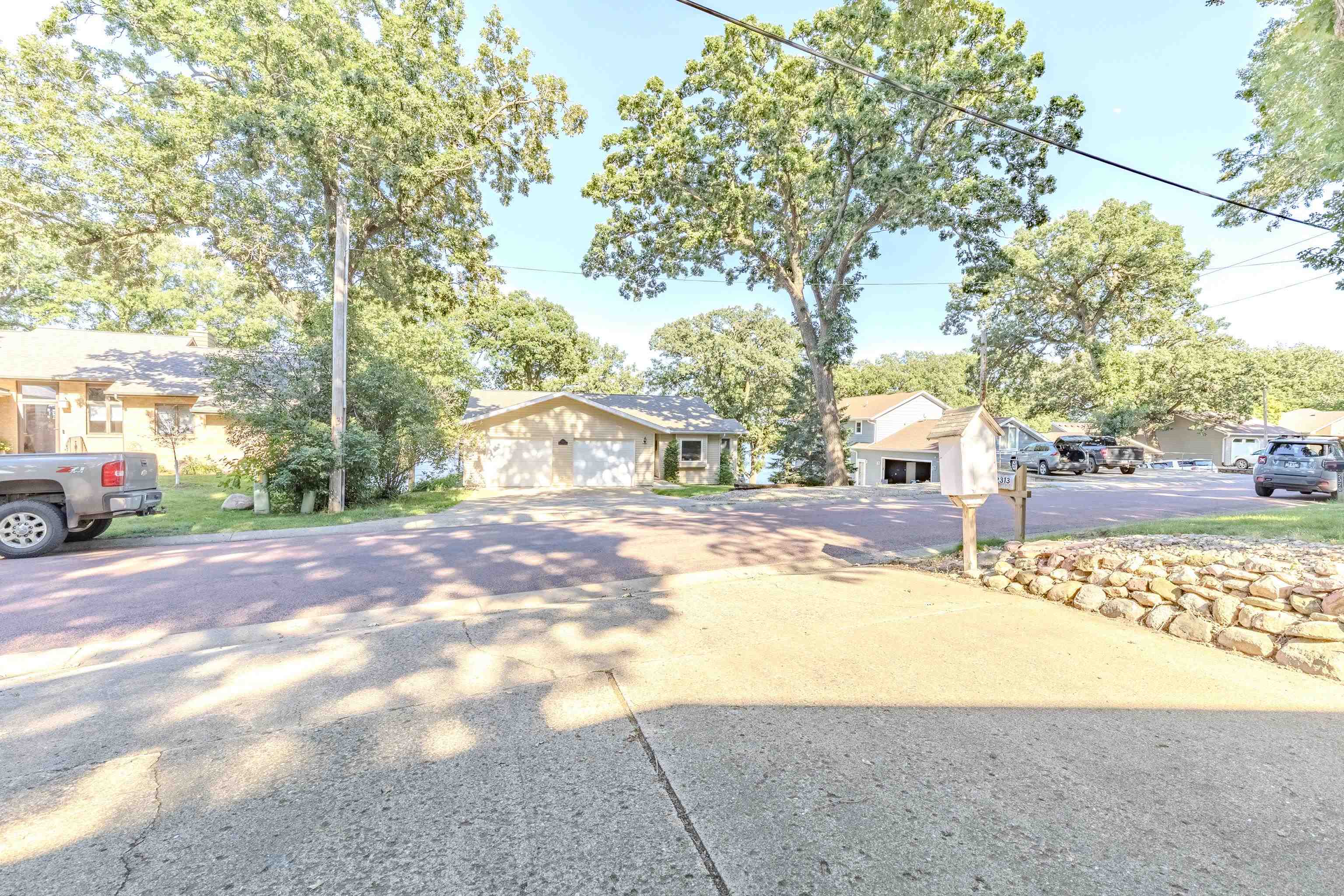 MLS #250863