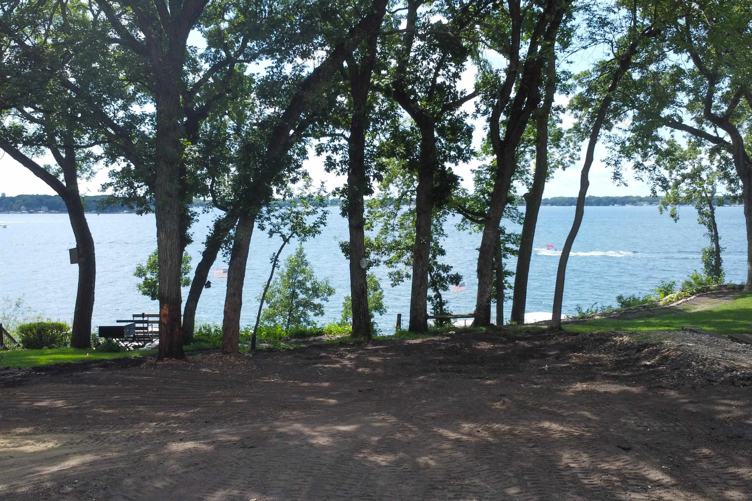 2707 1st Street, West Okoboji, IA 51331 