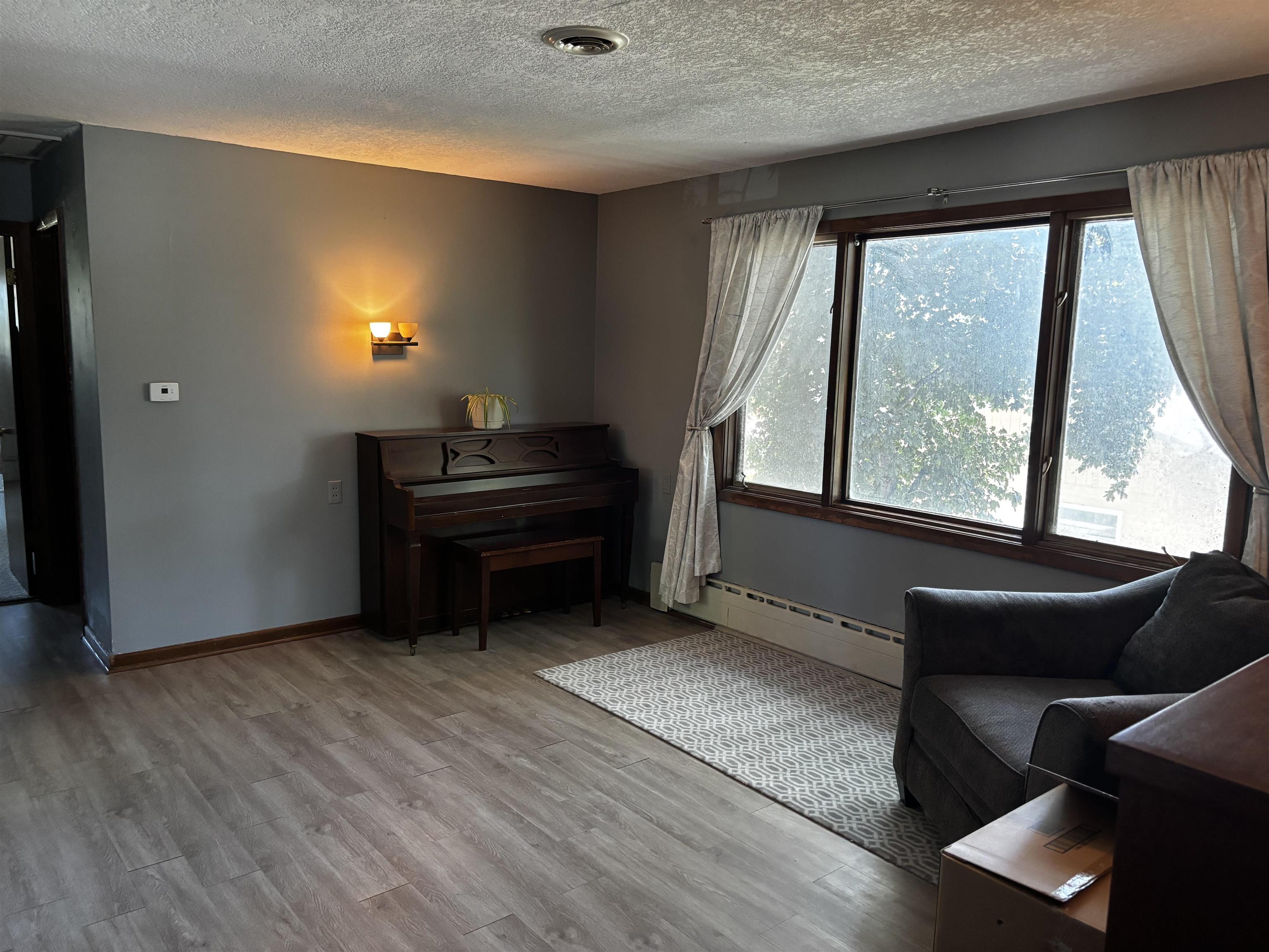 MLS #250900