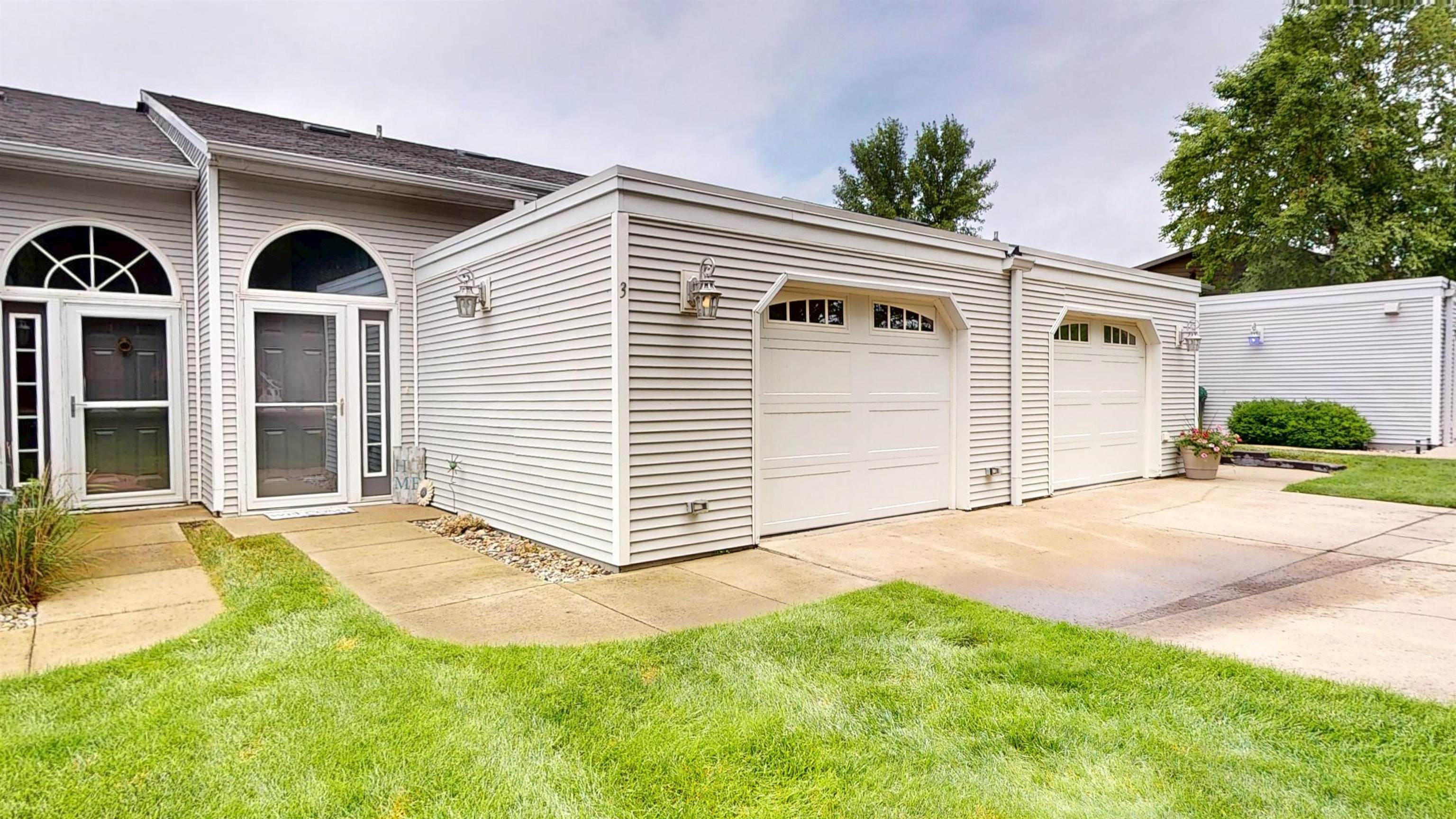 15525 Harbor Drive #3, Spirit Lake, IA 51360 