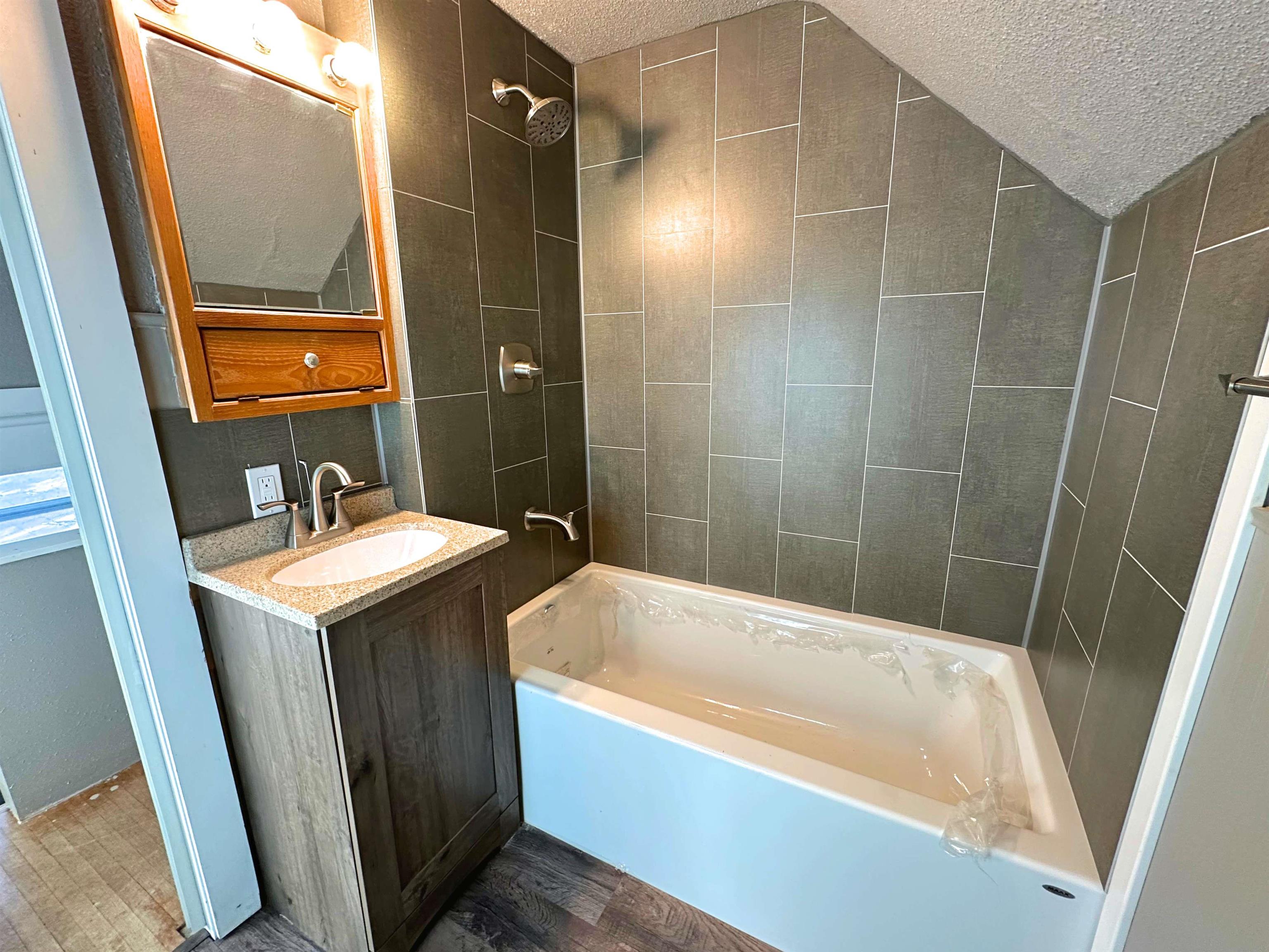 MLS #250906