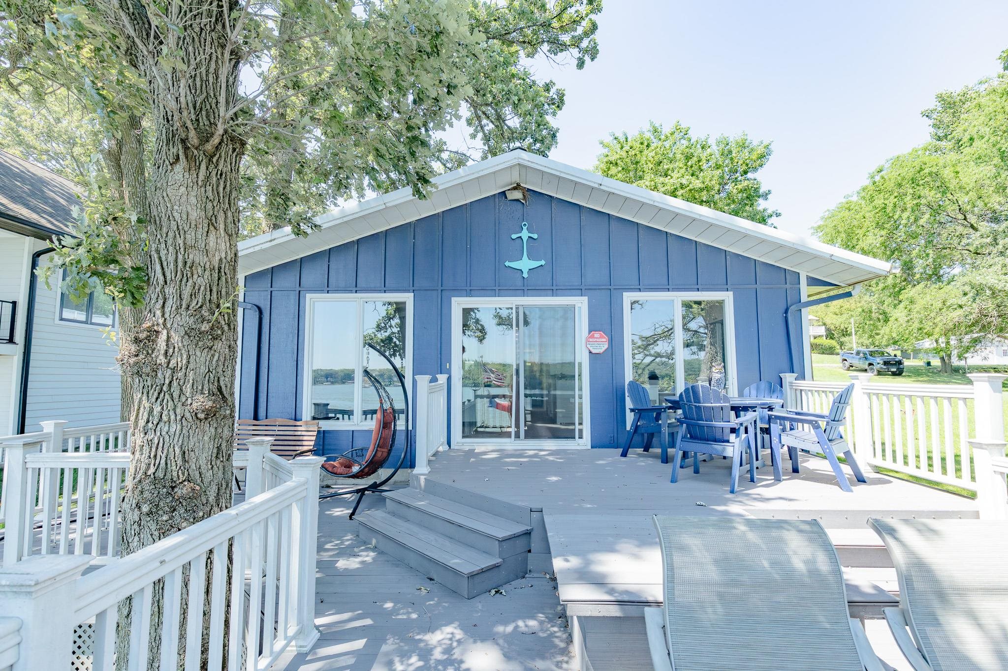 16884 255th Avenue, Spirit Lake, IA 51360 