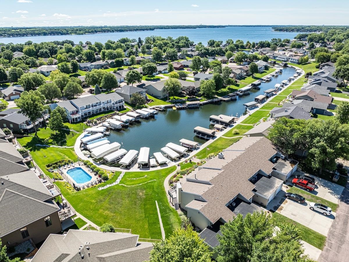 15516 Tradewind Drive #6, Spirit Lake, IA 51360 