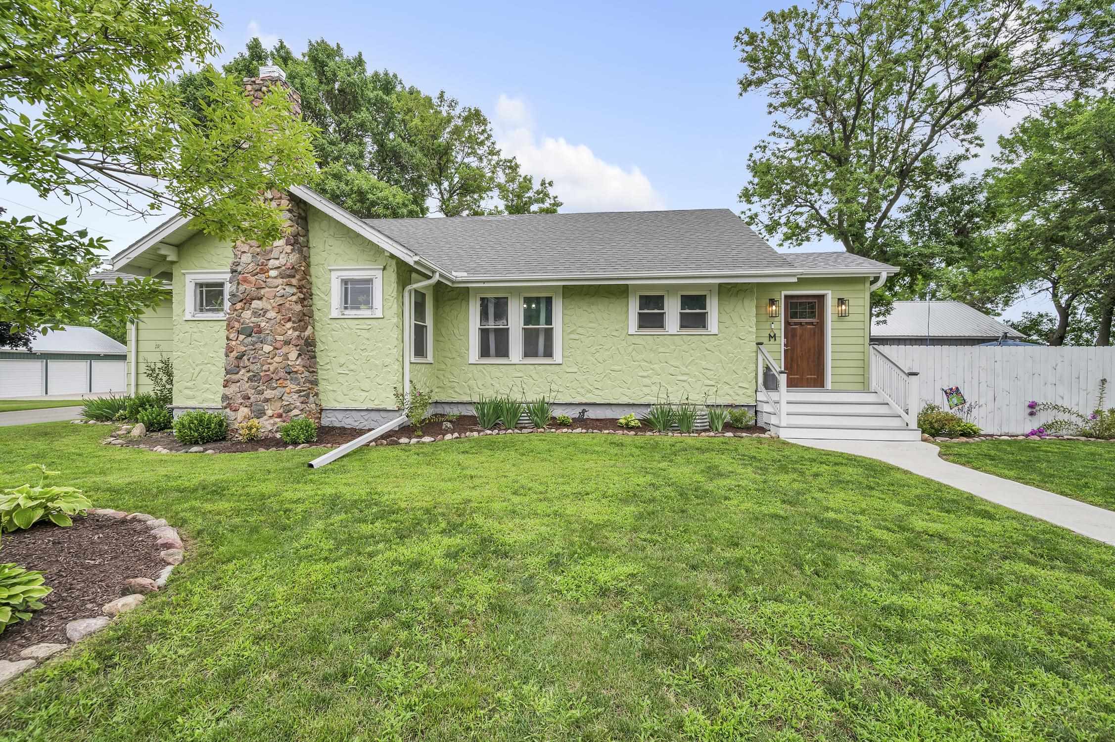 25310 140th, Orleans, IA 51360 
