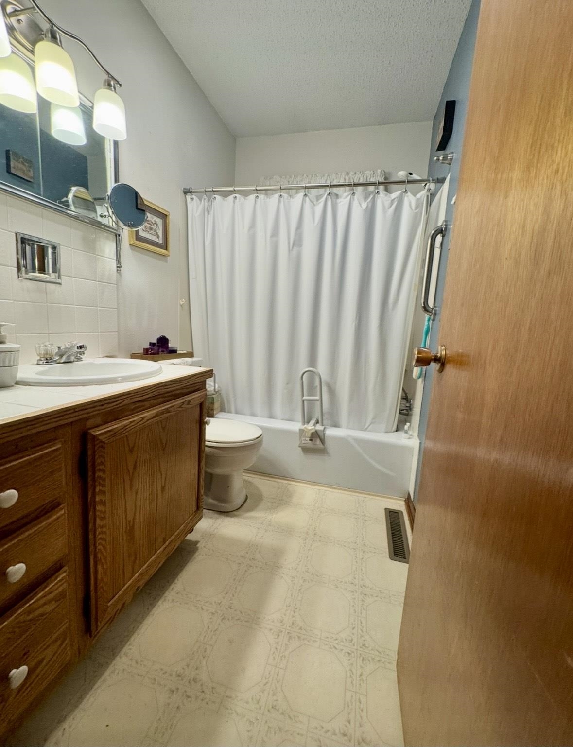 MLS #250971