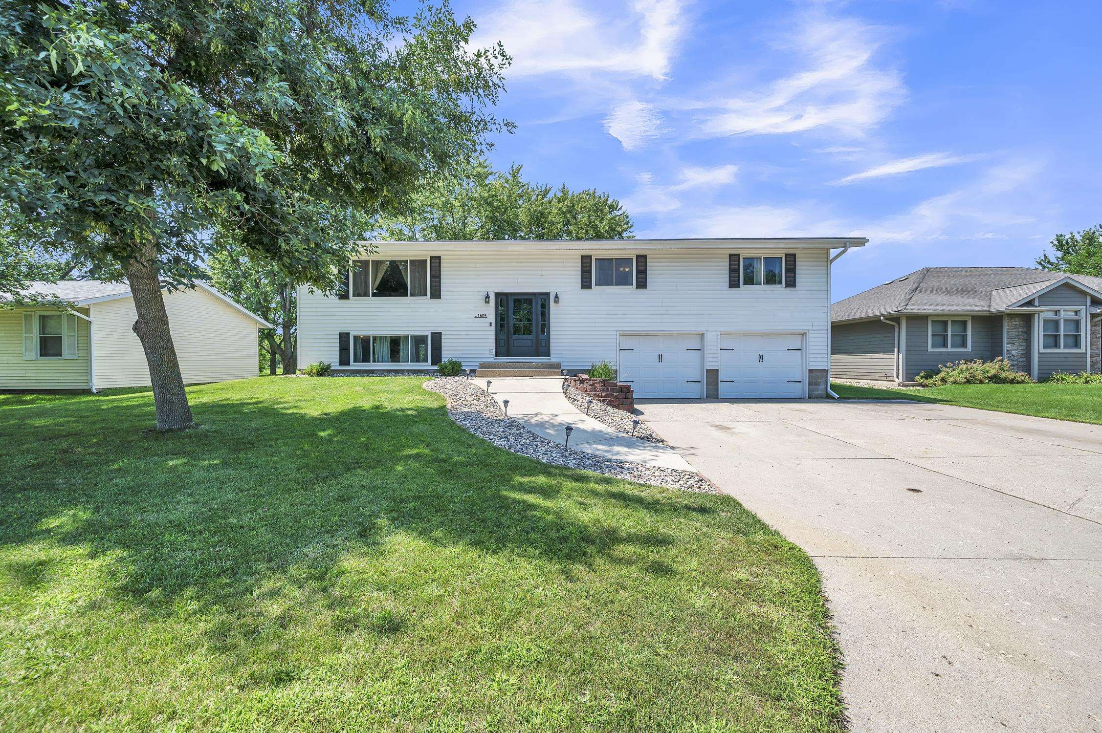 1605 G Avenue, Milford, IA 51351 