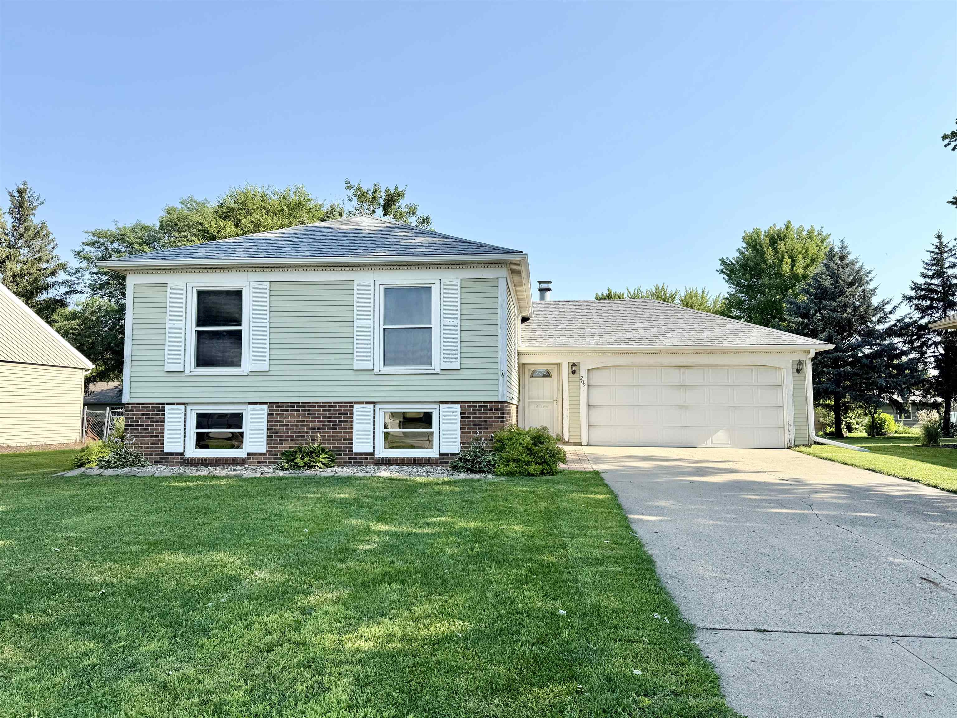 209 Southmoor Drive, Spencer, IA 51301 