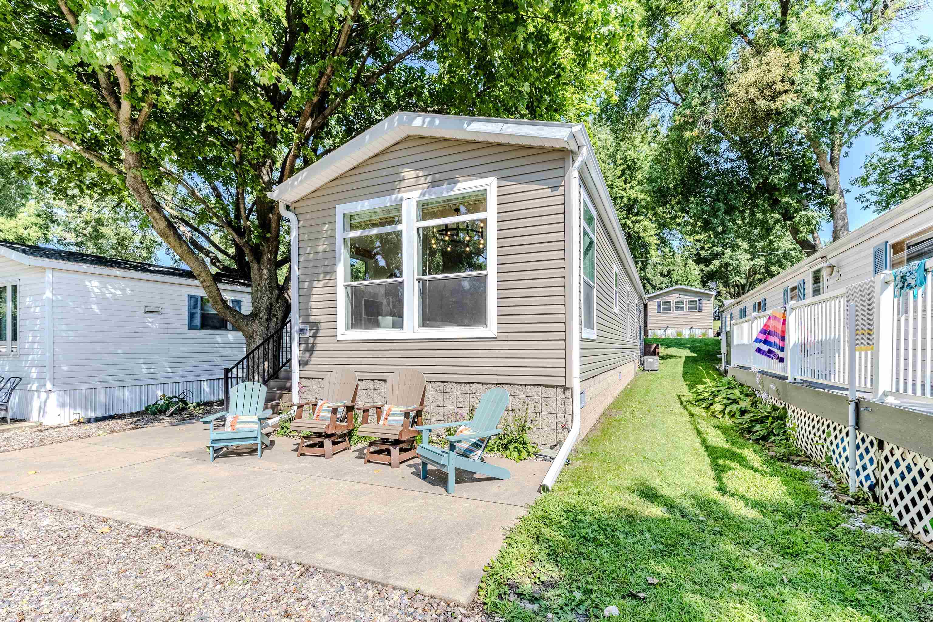 1725 Bow St #40, Wahpeton, IA 51360 