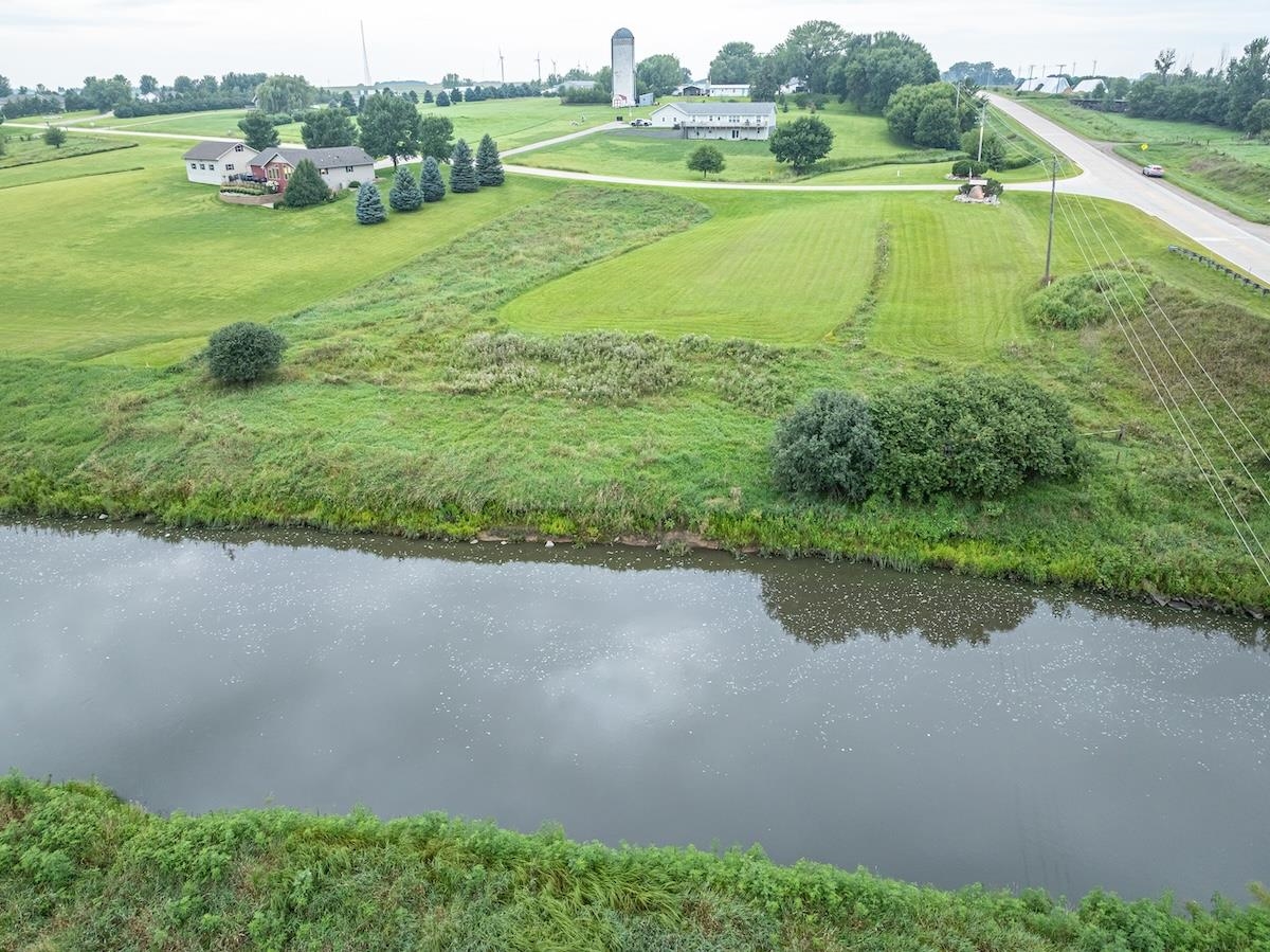 2203 193rd Avenue, Milford, IA 51351 