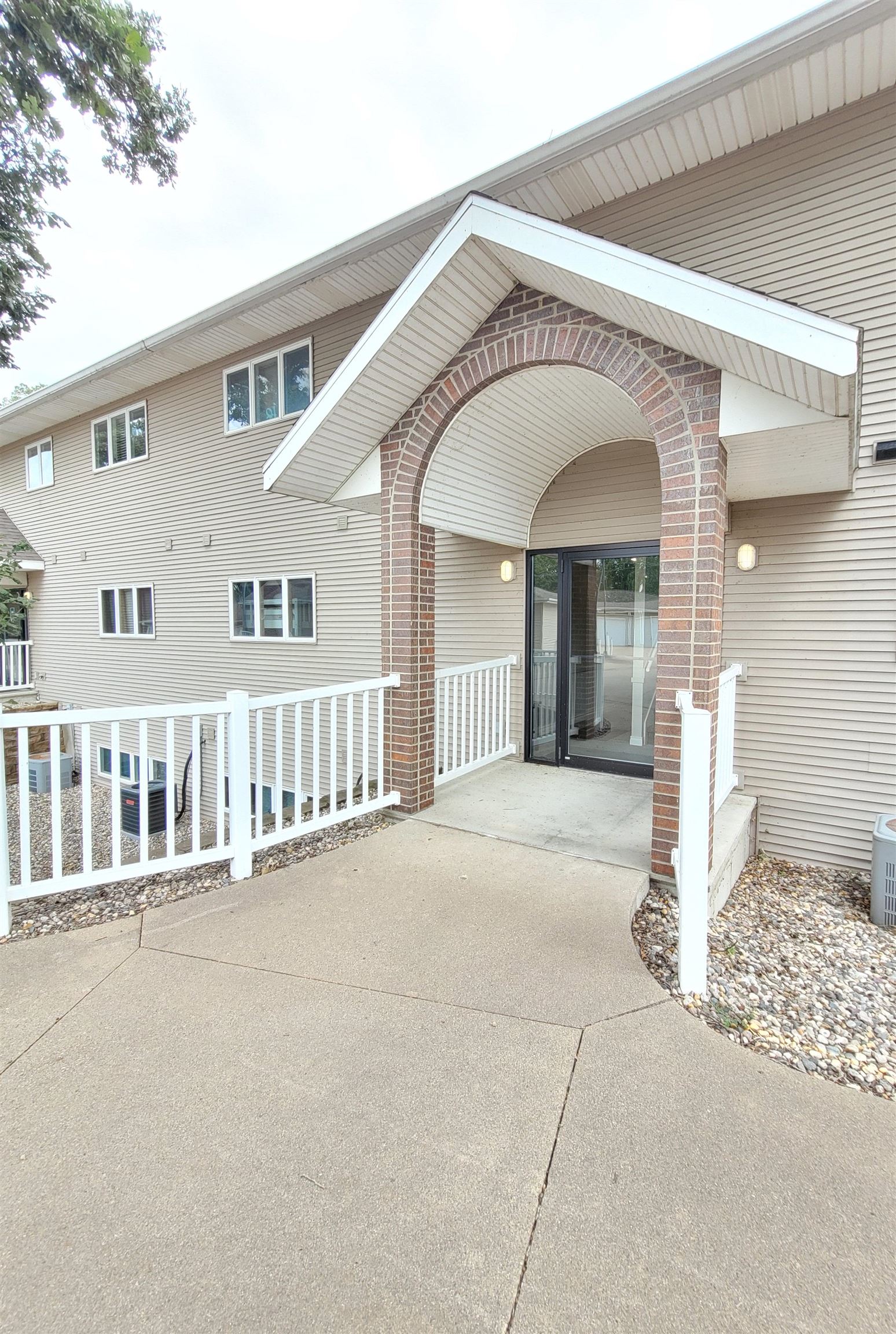 MLS #251020