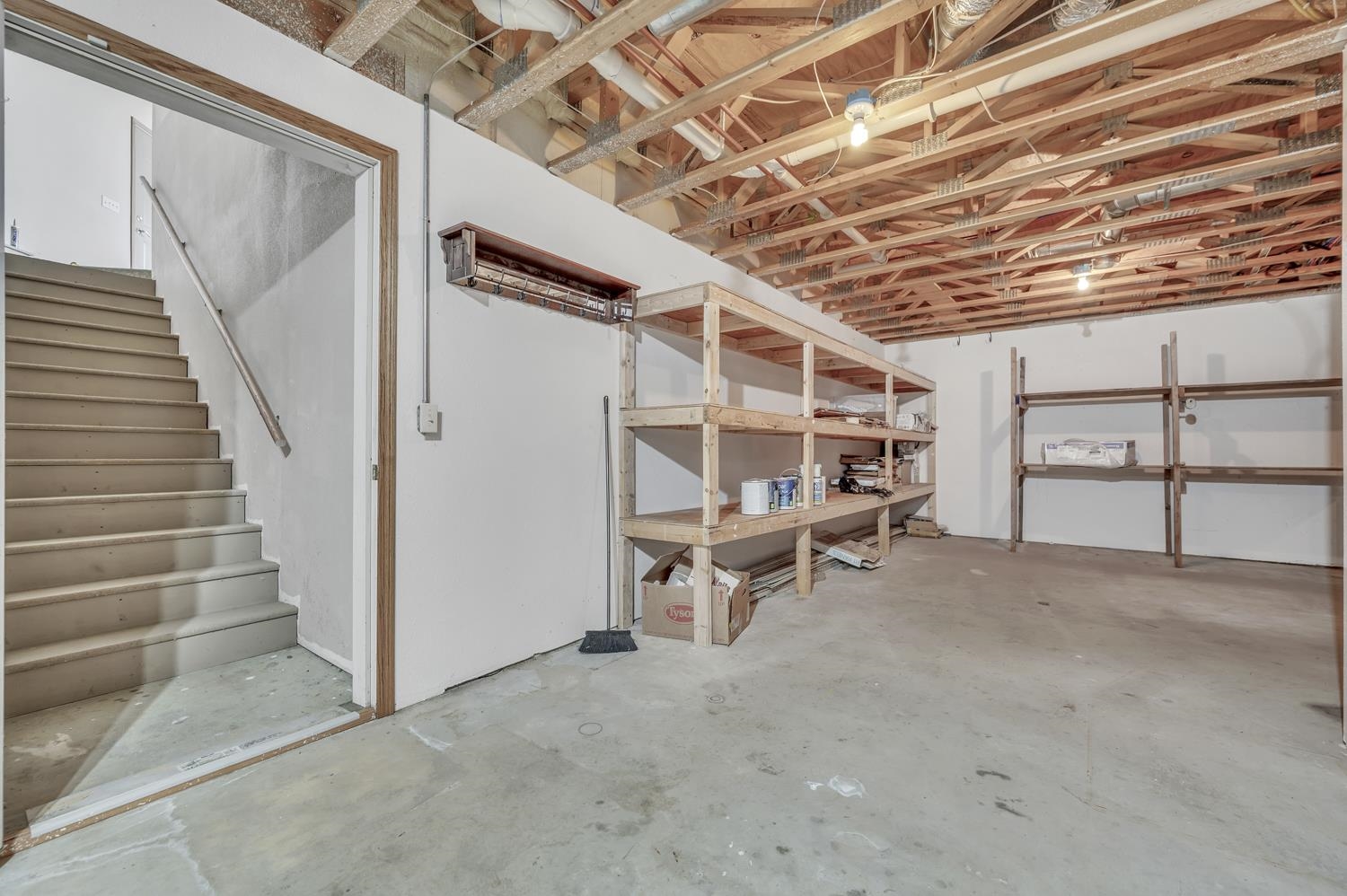 MLS #251030