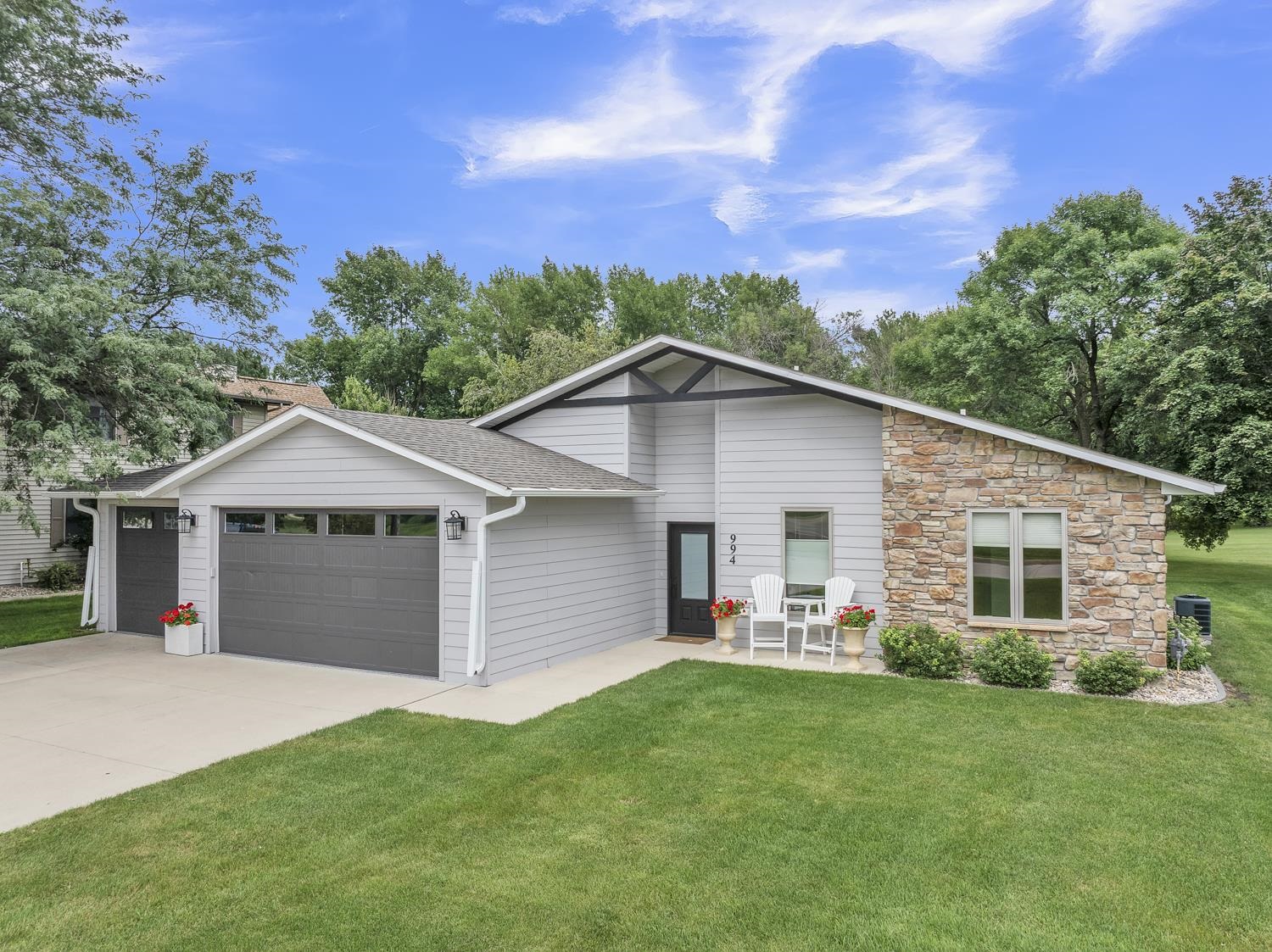 994 Emerald Hills Drive, Arnolds Park, IA 51331 