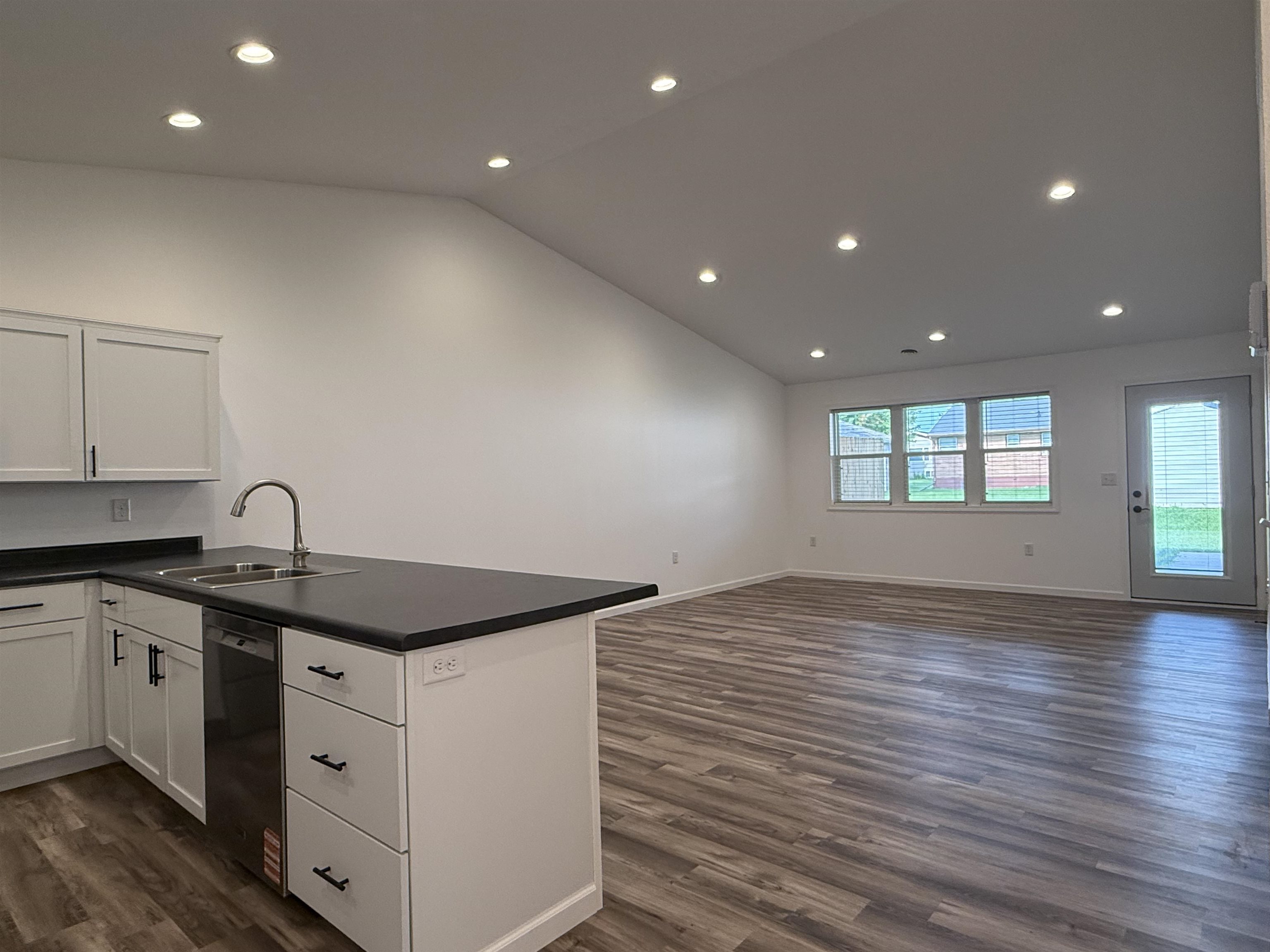 MLS #251035