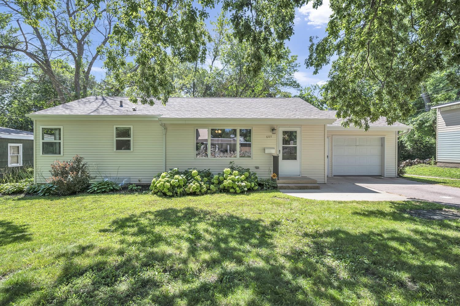 605 11th Street, Spirit Lake, IA 51360 