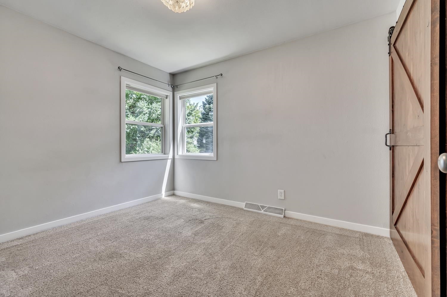 MLS #251044