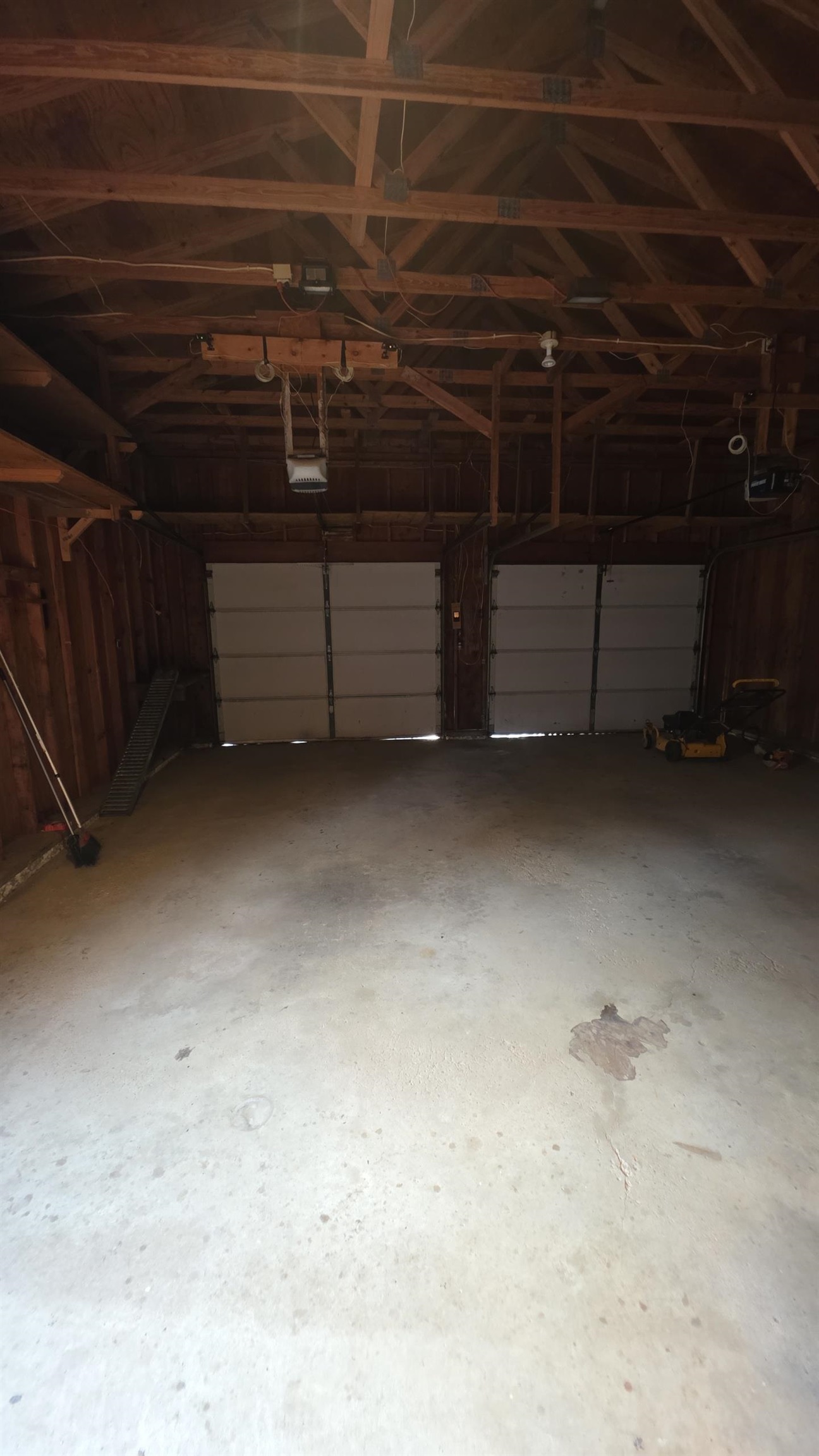 MLS #251046