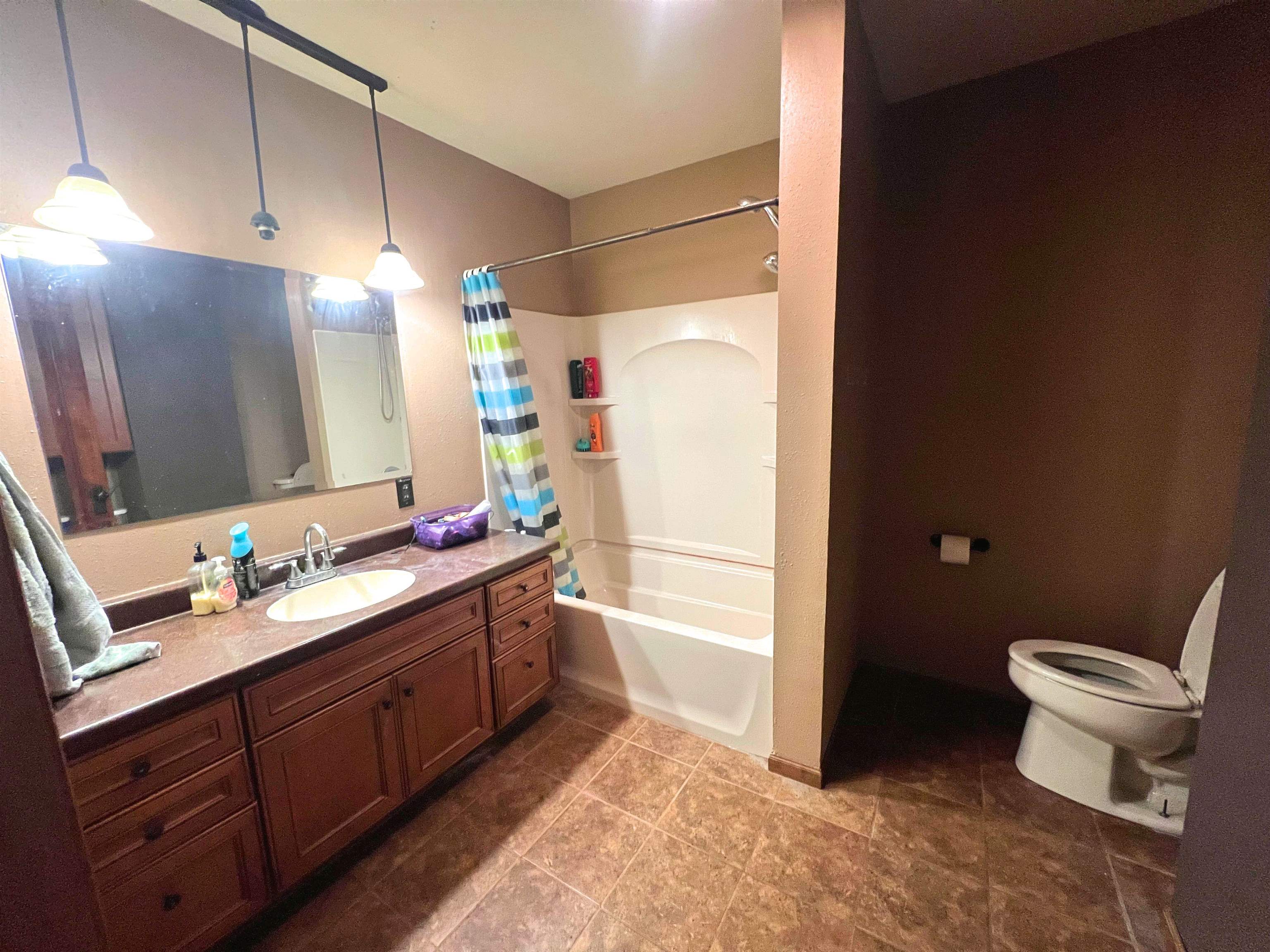 MLS #251074