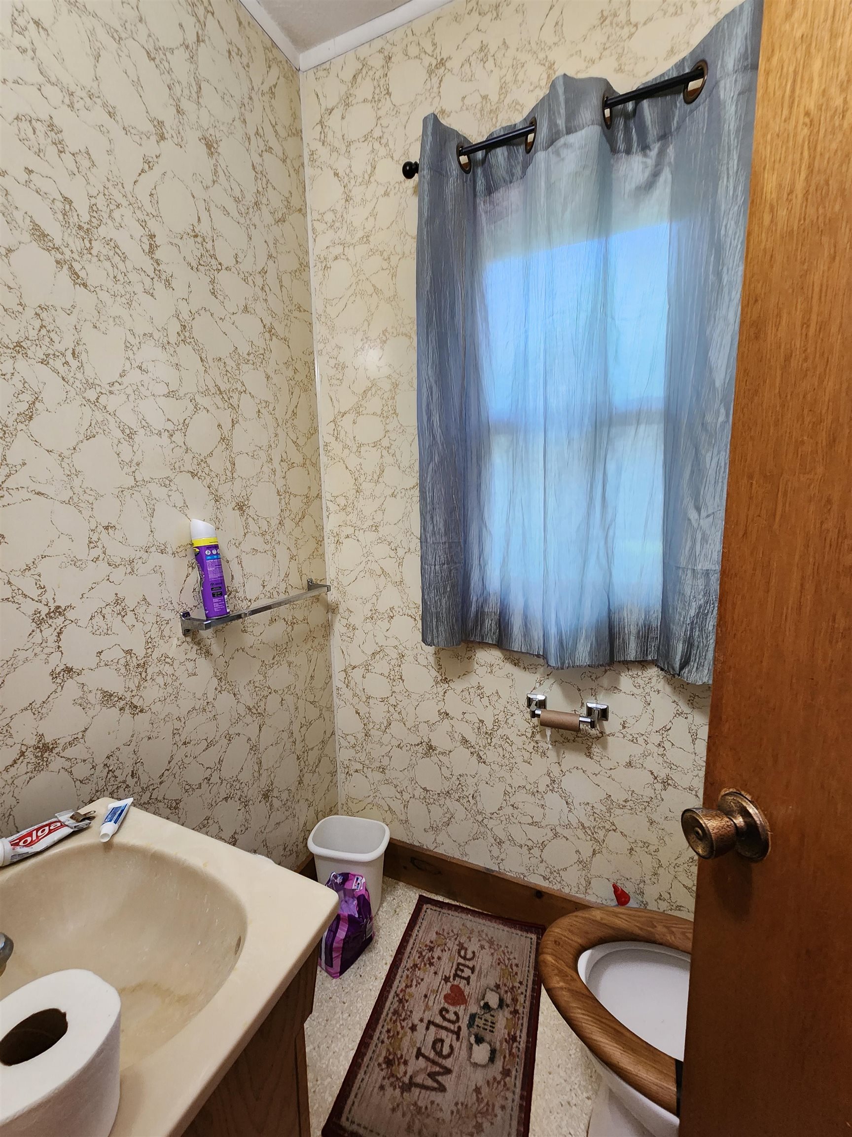 MLS #251076