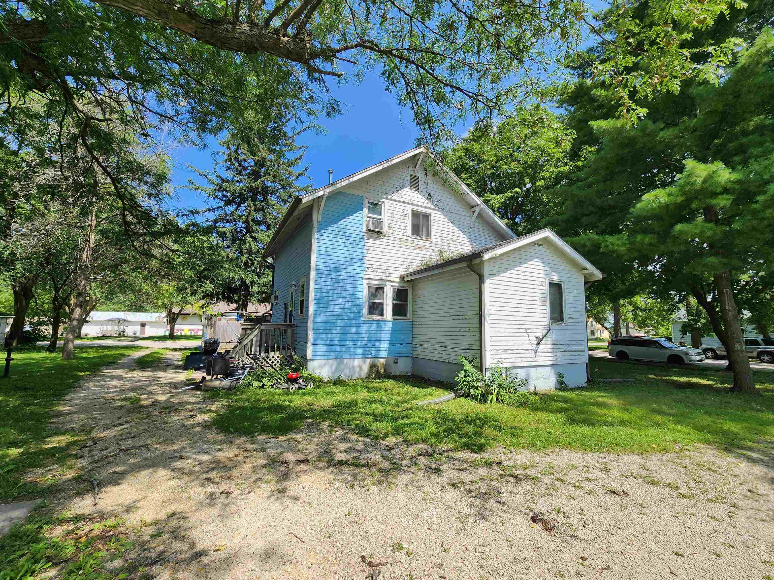 MLS #251076