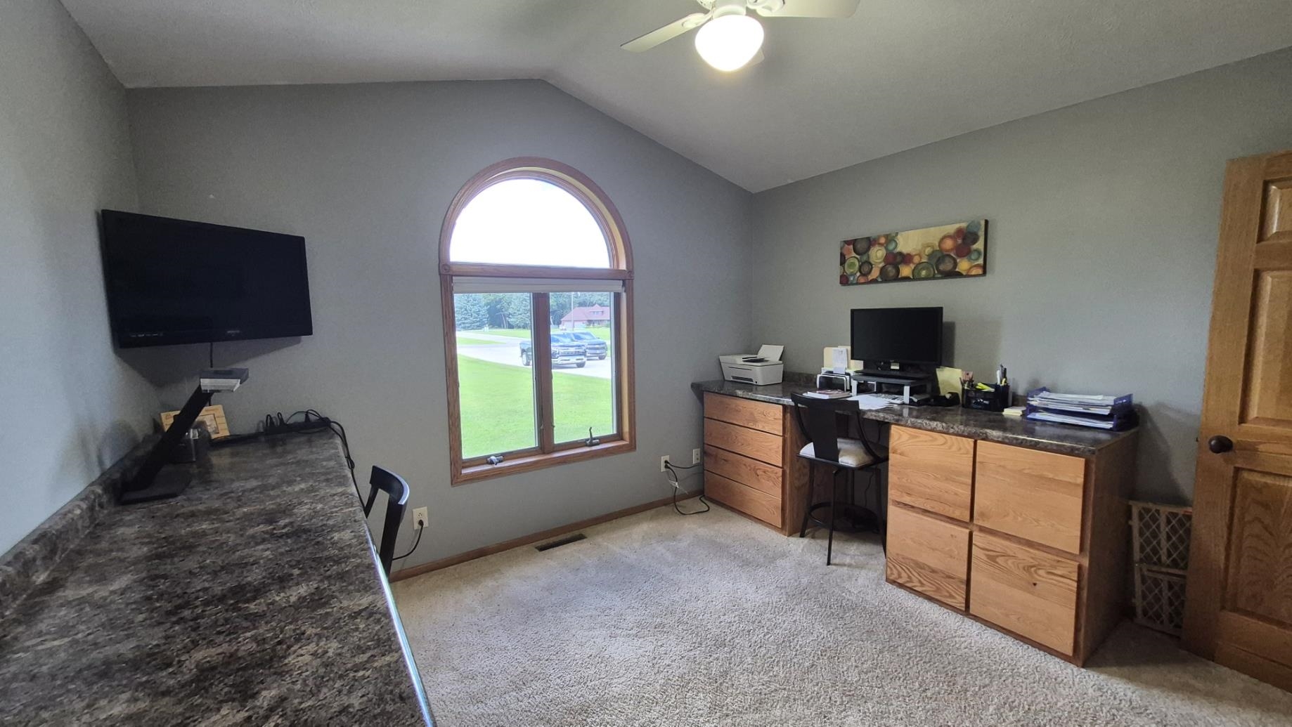 MLS #251079