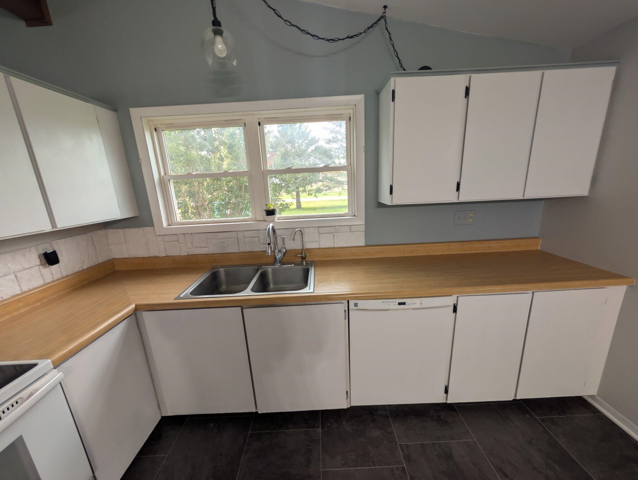 MLS #251084