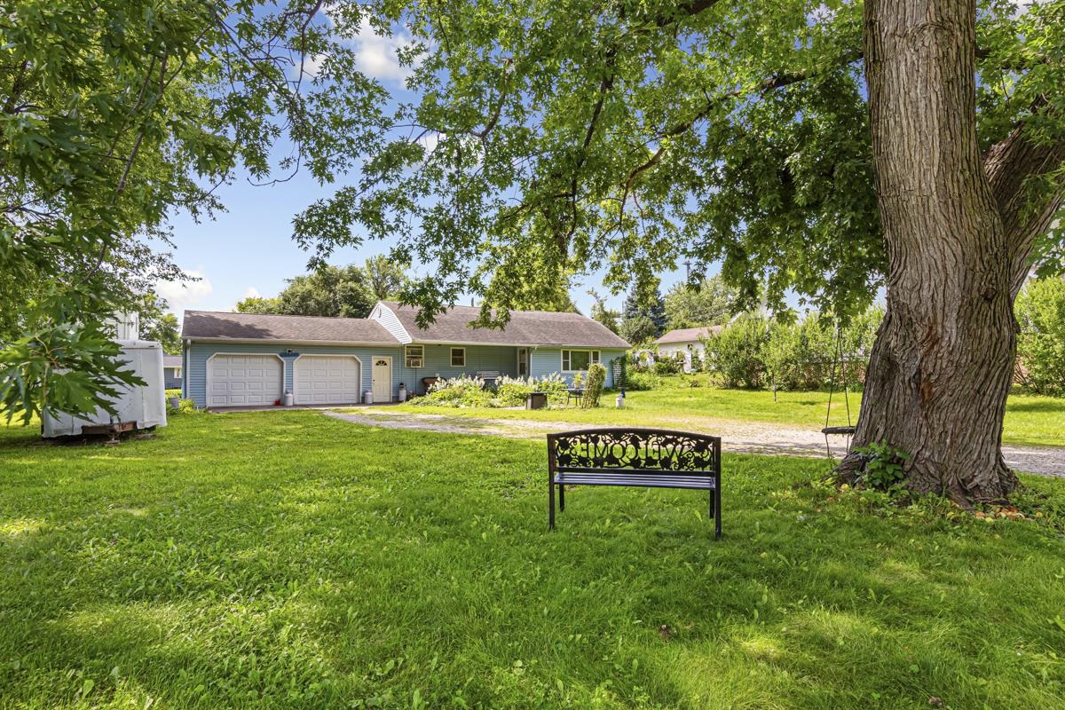 1706 7th Street, Emmetsburg, IA 50536 