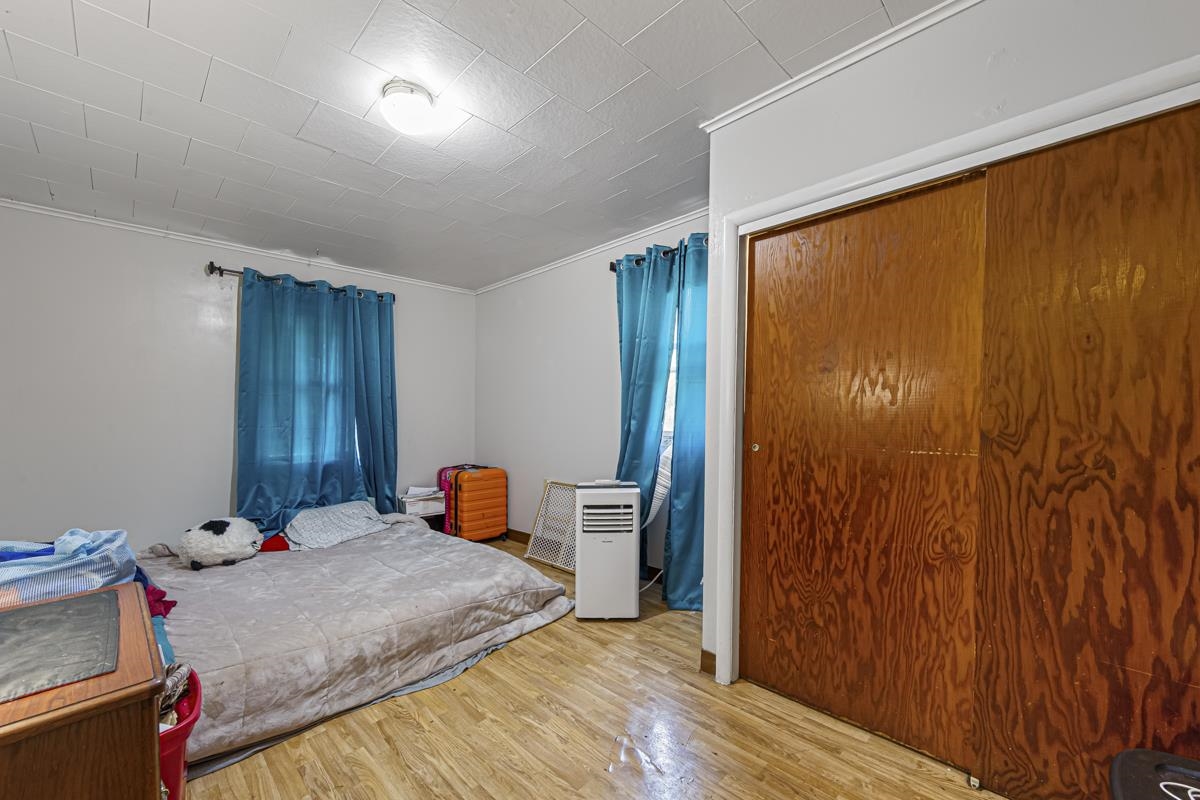 MLS #251085