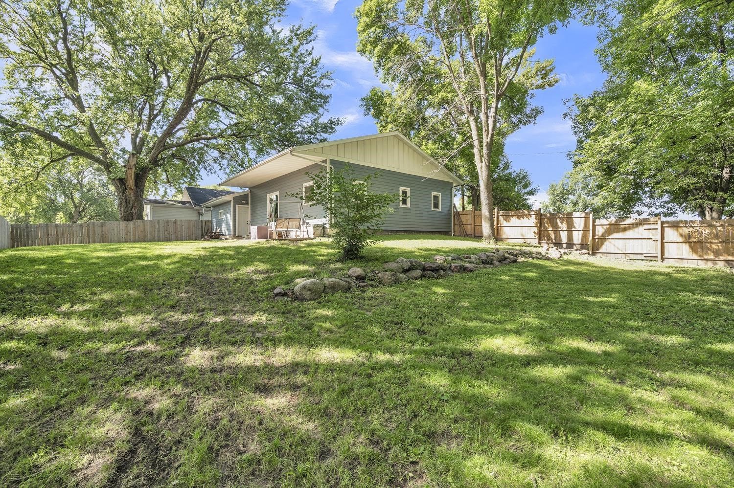 MLS #251090
