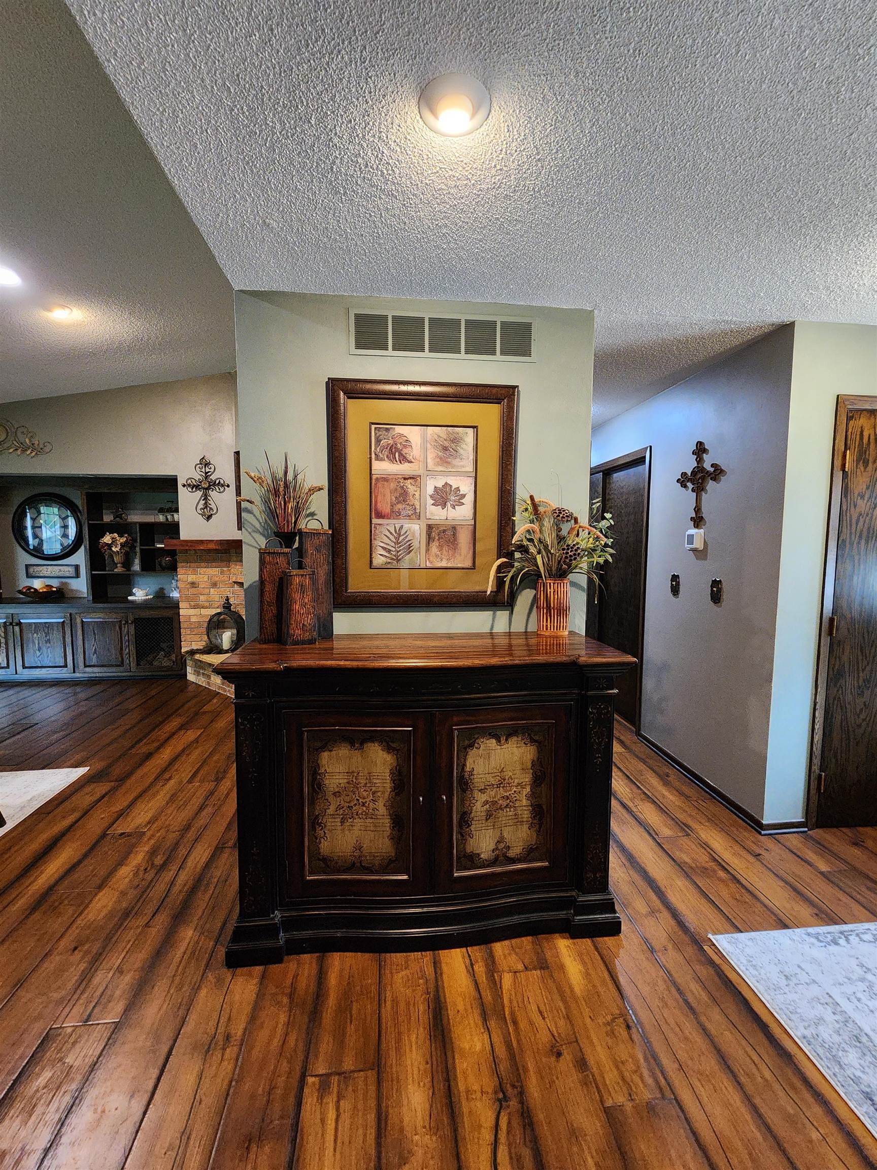 MLS #251092