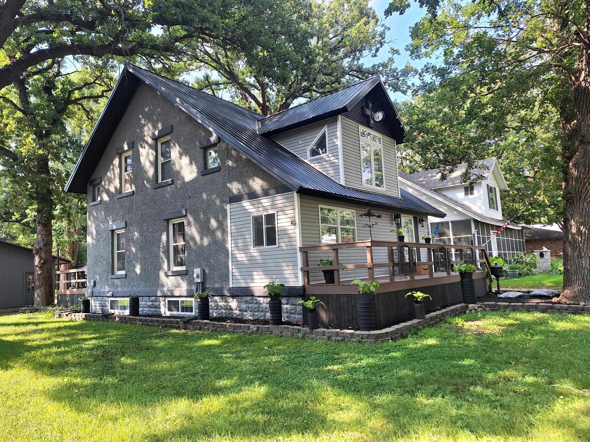 1203 6th Street, Estherville, IA 51334 
